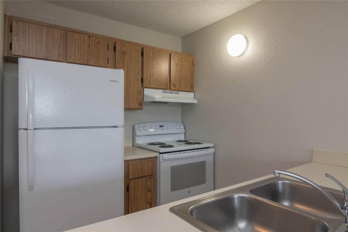 Coral Spgs Tower Club II - Residential Lease