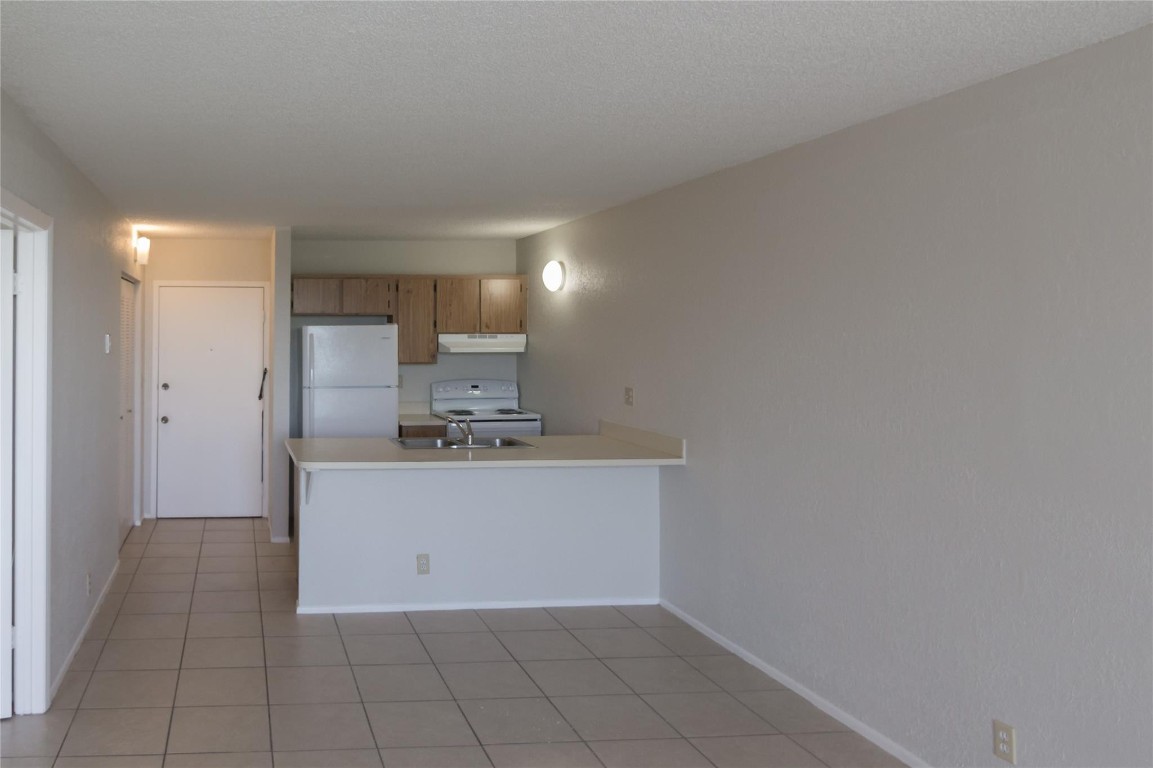 Coral Spgs Tower Club II - Residential Lease