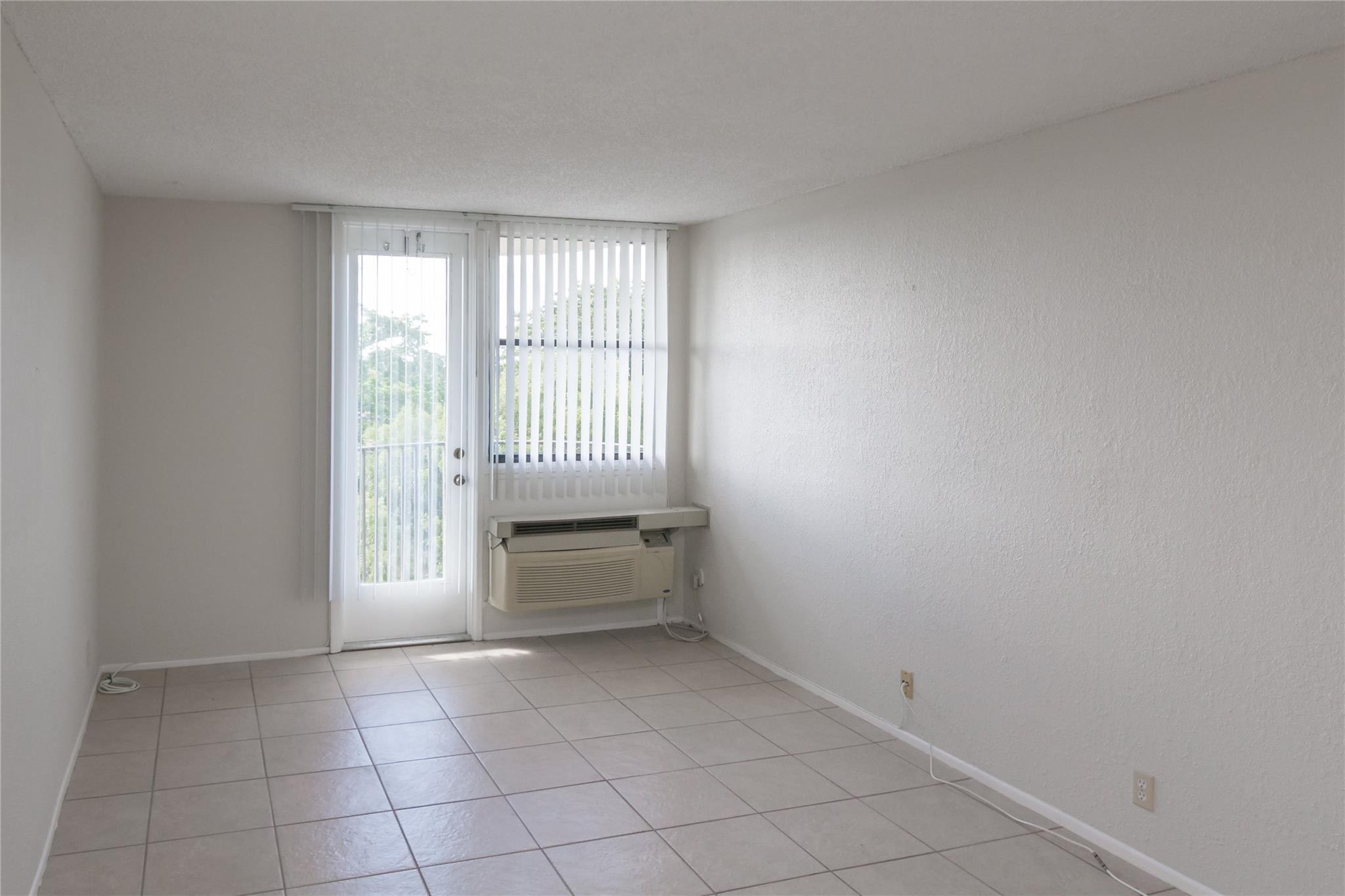 Coral Spgs Tower Club II - Residential Lease