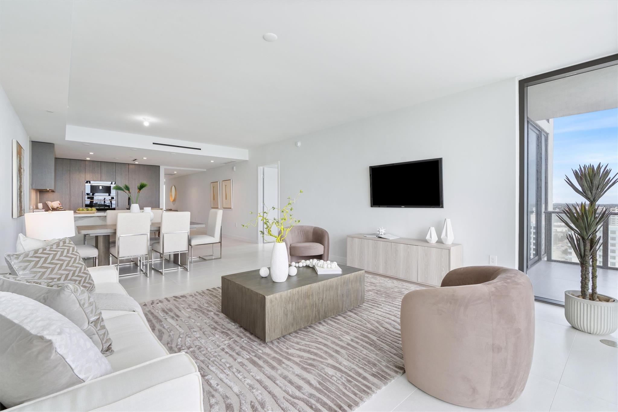 SOLEMAR Beachfront condo - Residential