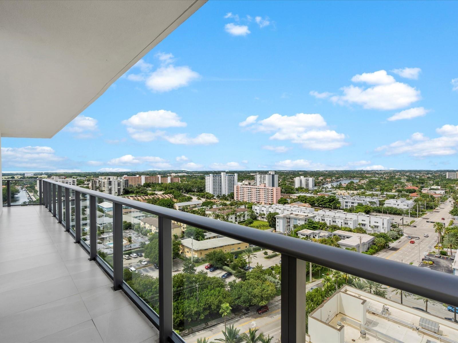 SOLEMAR Beachfront condo - Residential