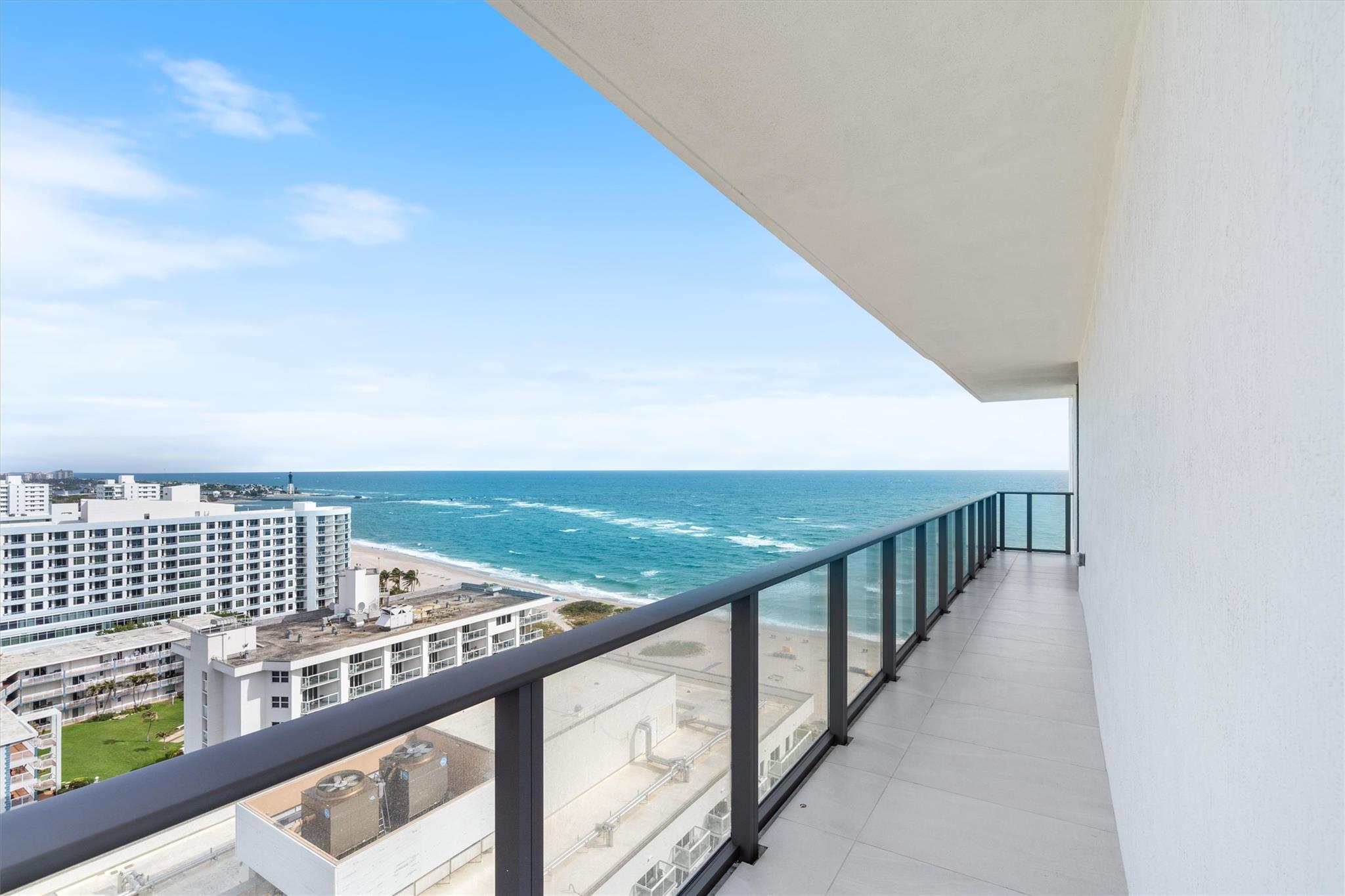 SOLEMAR Beachfront condo - Residential