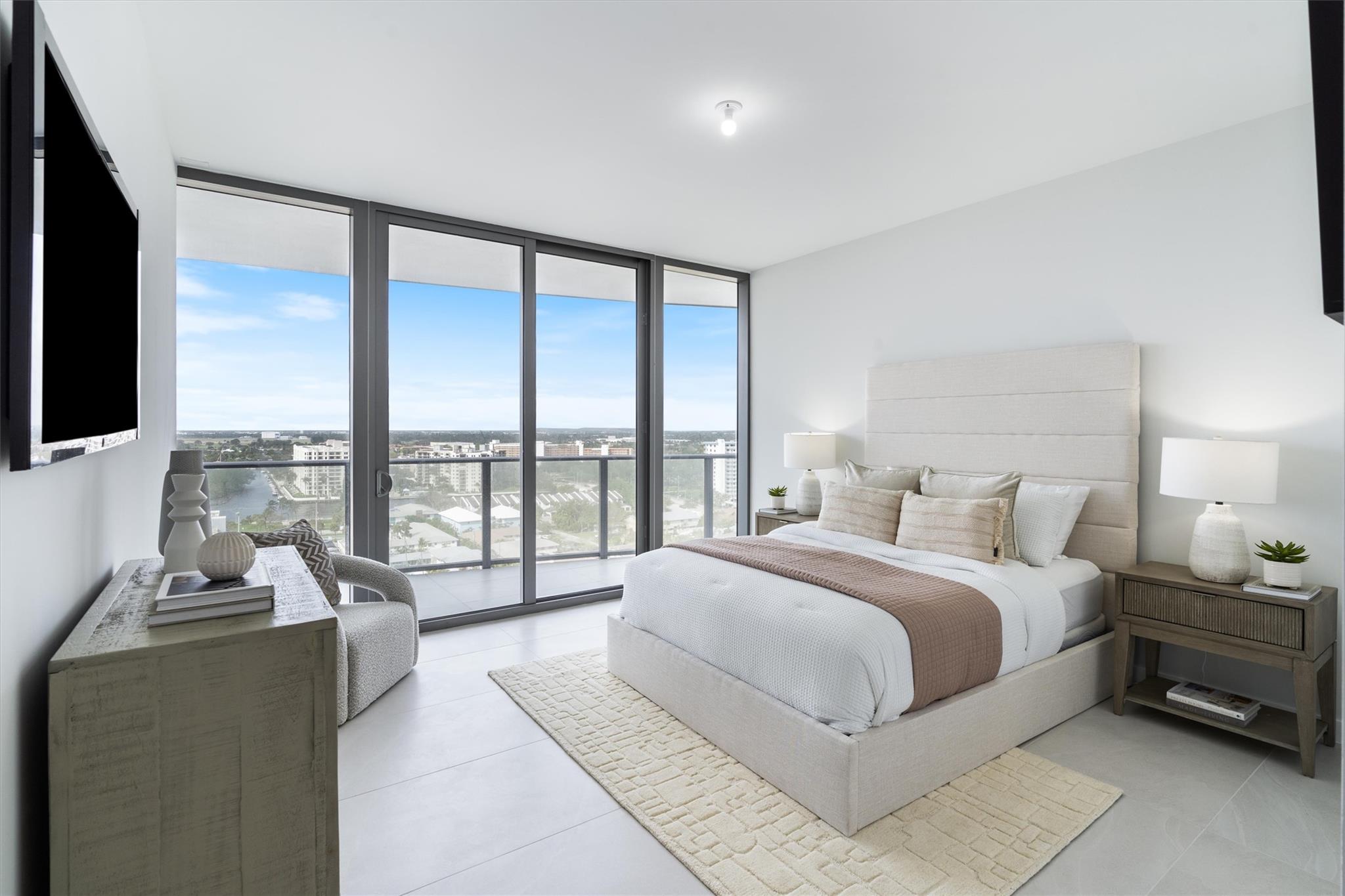 SOLEMAR Beachfront condo - Residential