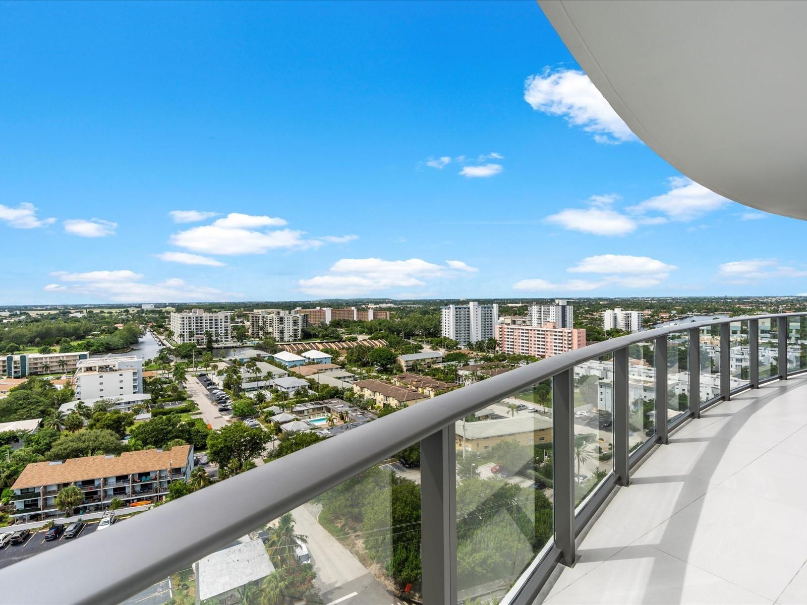 SOLEMAR Beachfront condo - Residential