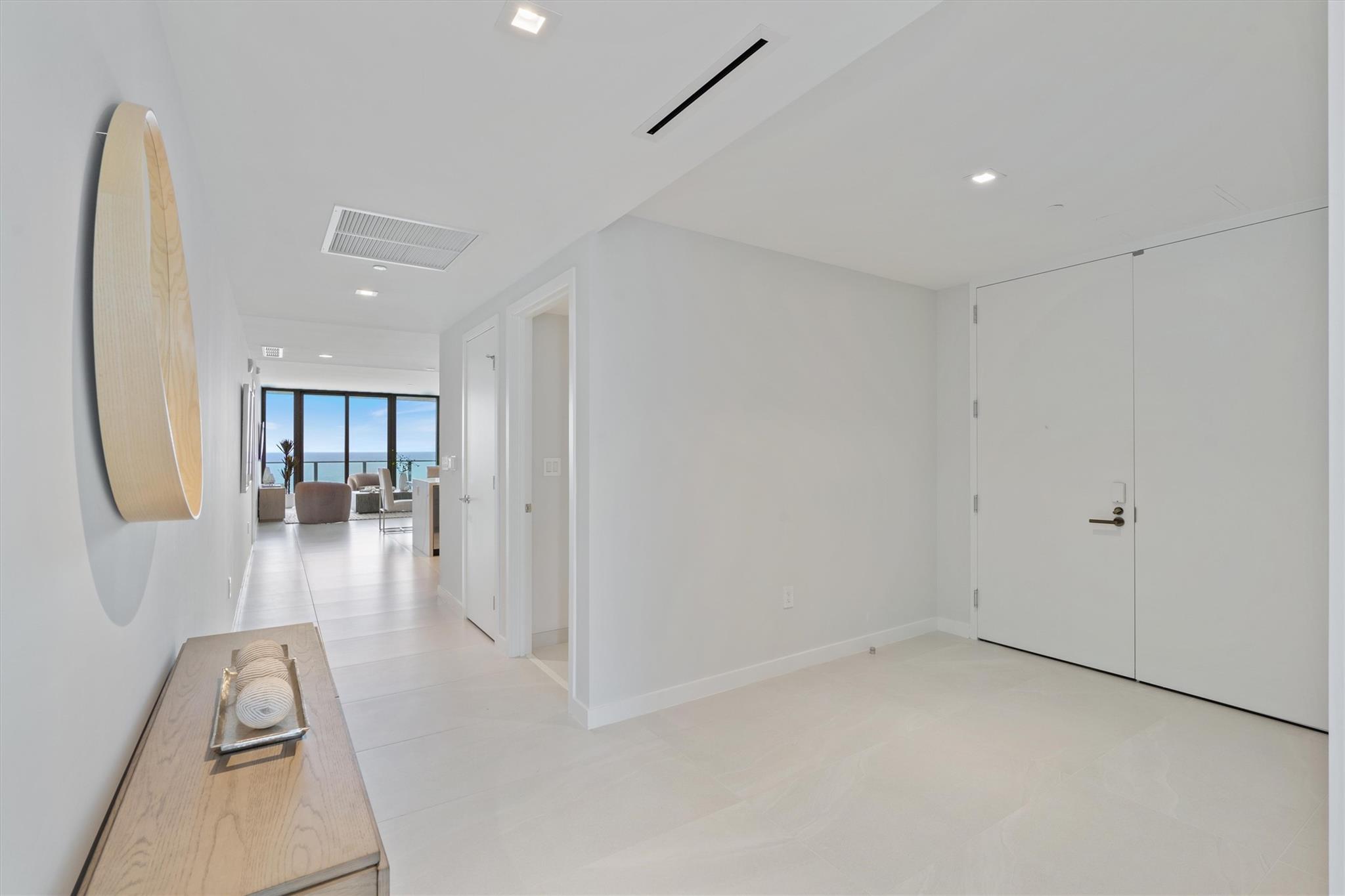 SOLEMAR Beachfront condo - Residential