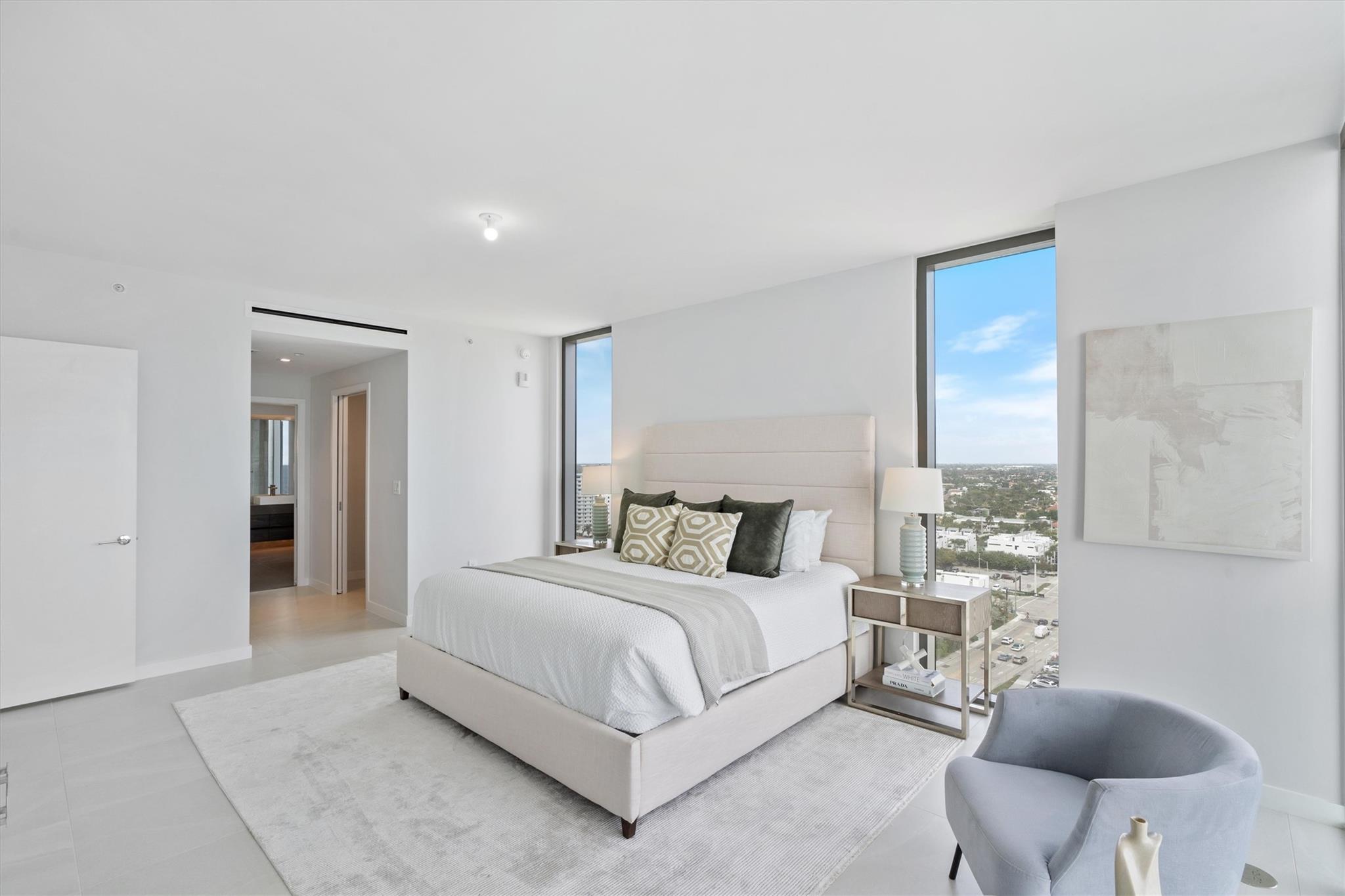 SOLEMAR Beachfront condo - Residential