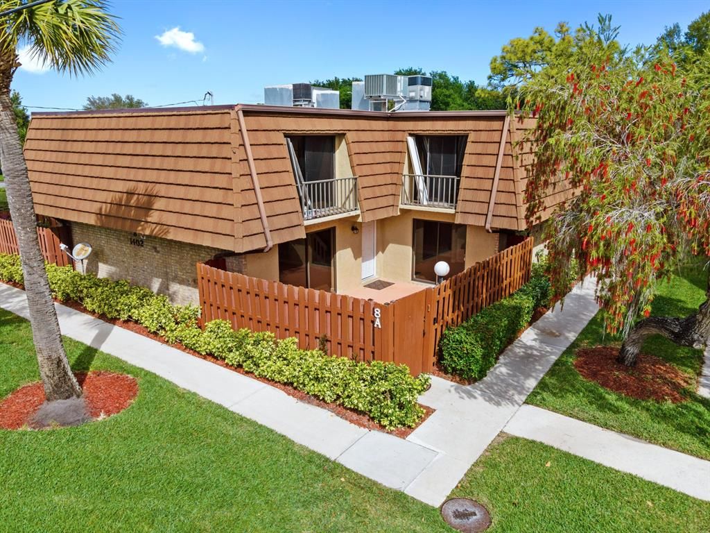 Photo of 1402 Nebraska #8a, Fort Pierce, FL 34950 (MLS # R10699173)