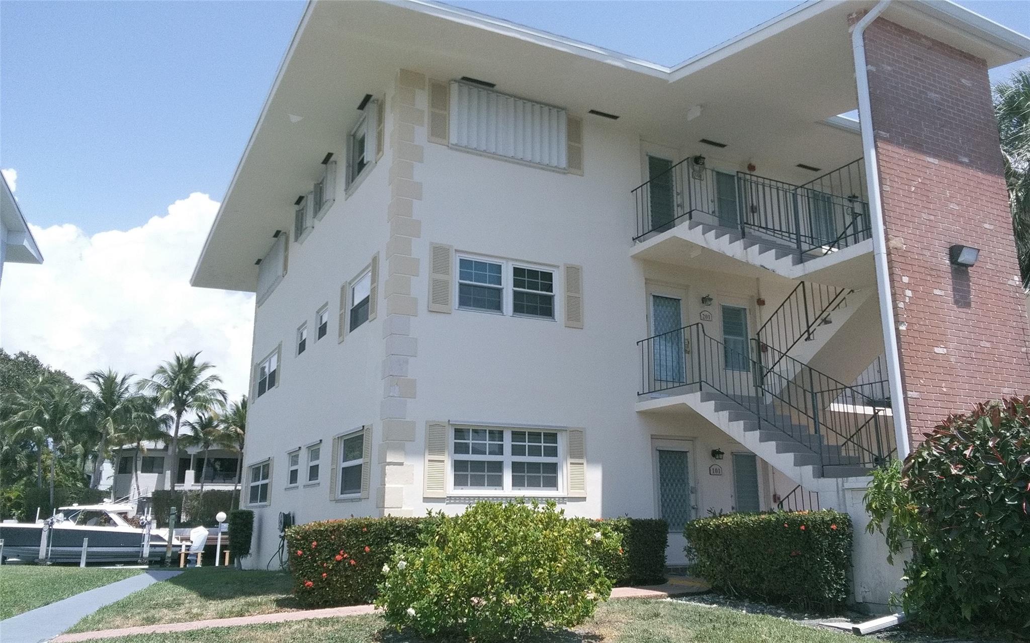 Isle Of Paradise Co-Op C - Residential Lease