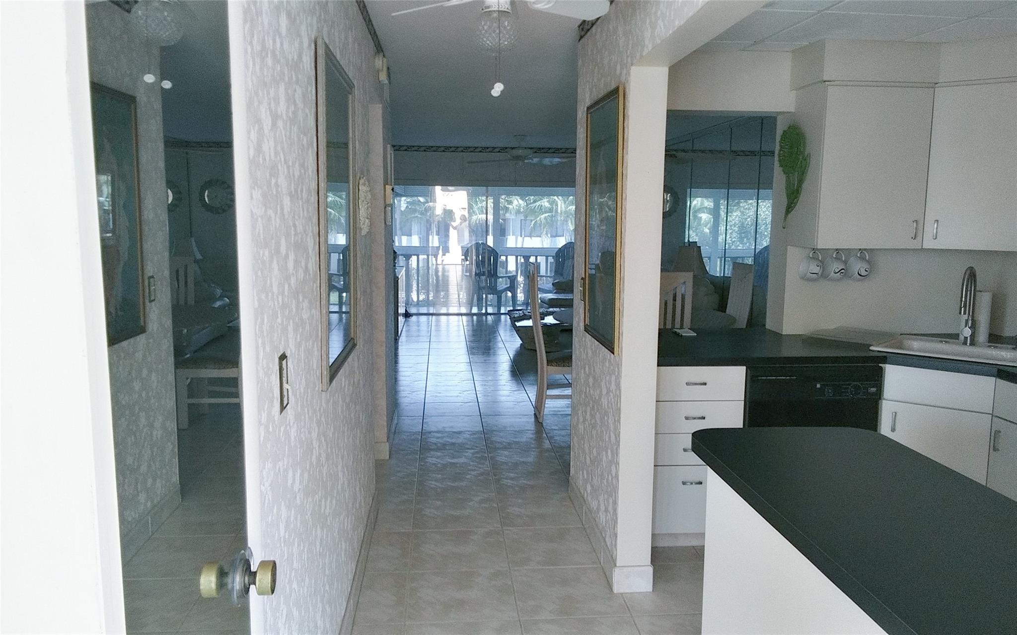 Isle Of Paradise Co-Op C - Residential Lease