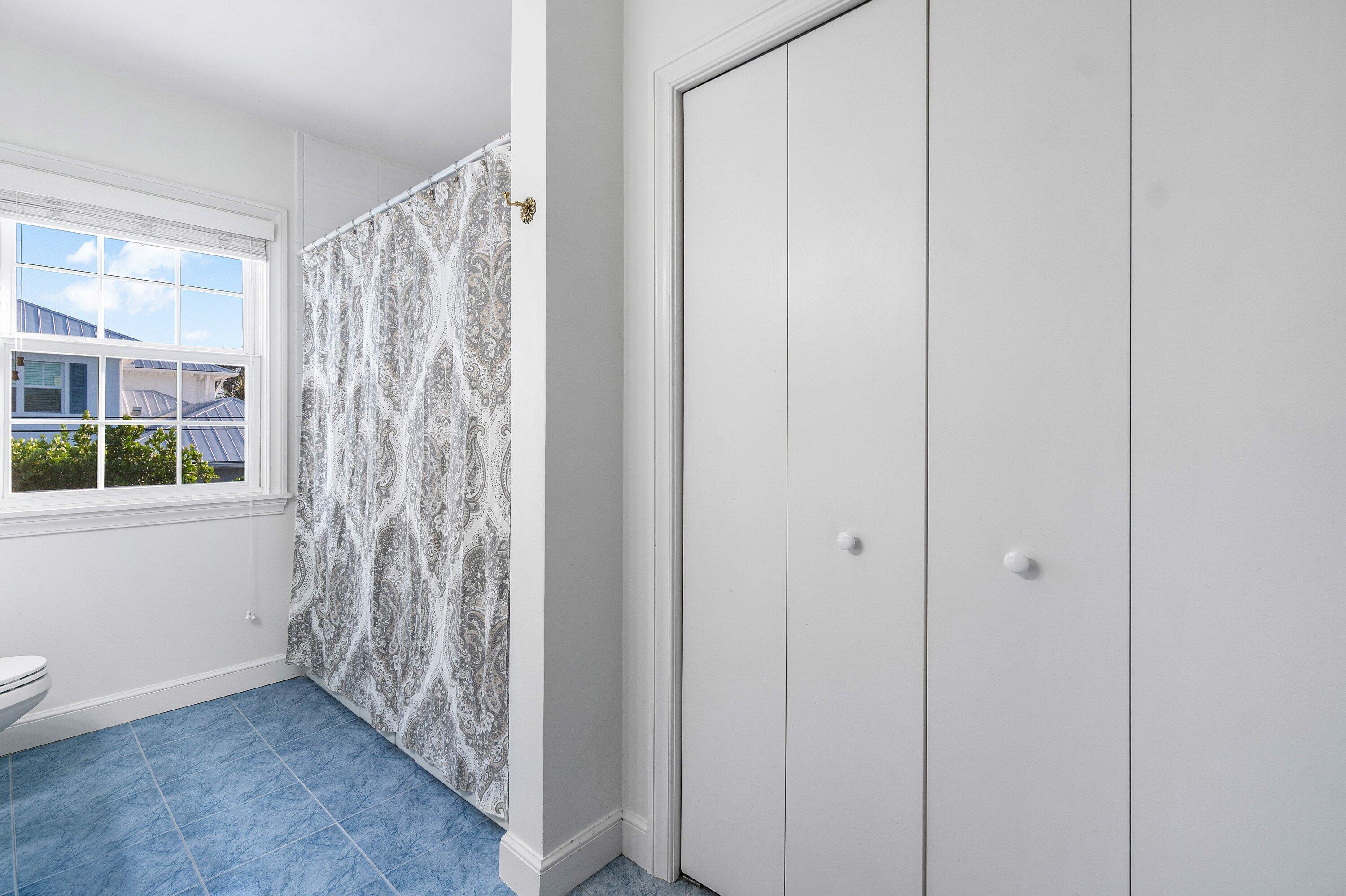 LAKE IDA - Residential