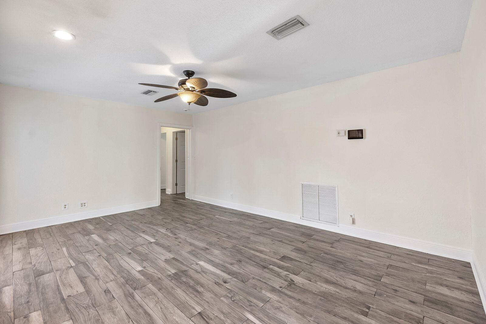 ROYAL PALM ESTATES SEC 4 - Residential