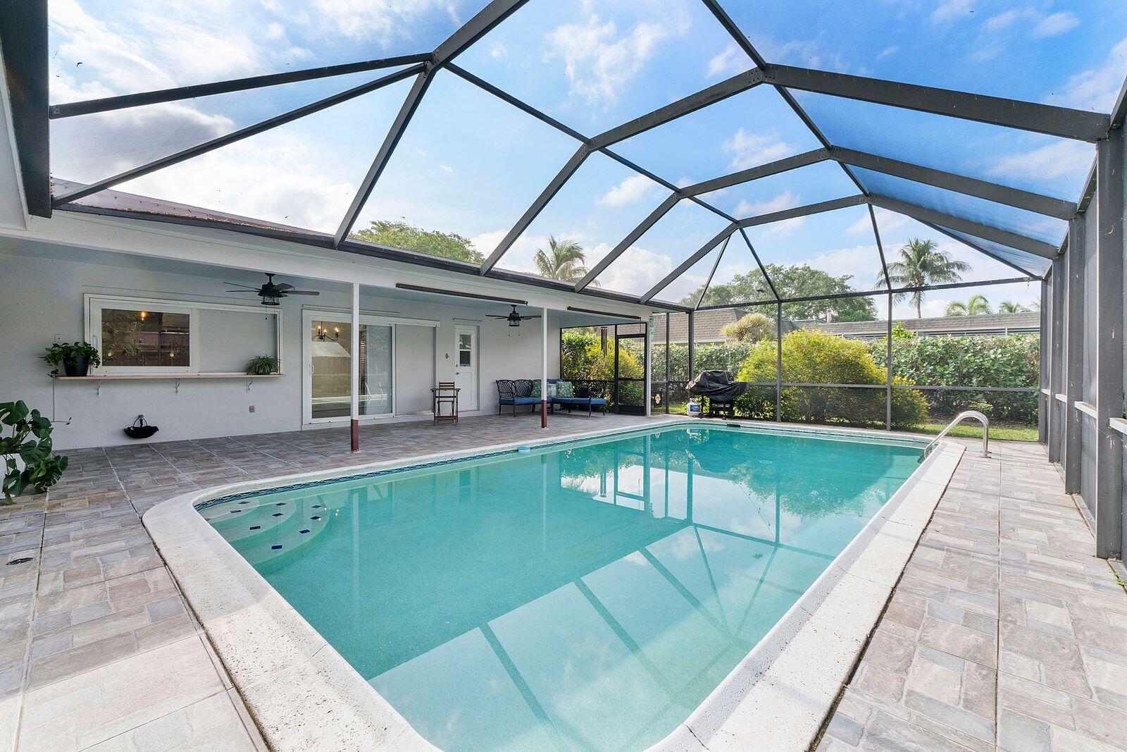 ROYAL PALM ESTATES SEC 4 - Residential