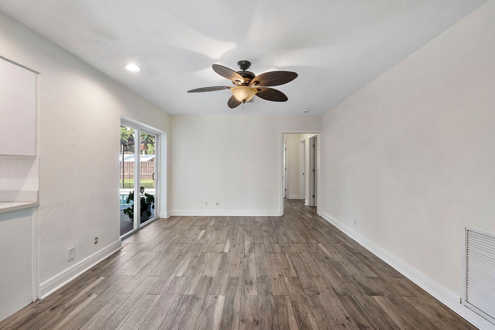 ROYAL PALM ESTATES SEC 4 - Residential