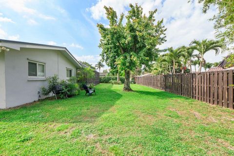 Tiny photo for 7307 SW 9th Court, Plantation, FL 33317 (MLS # B26018715)