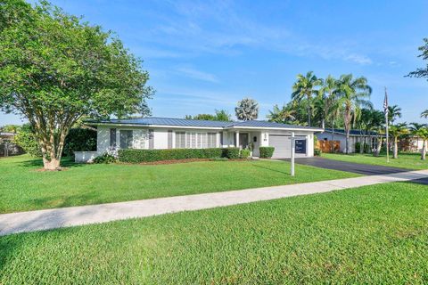 Tiny photo for 7307 SW 9th Court, Plantation, FL 33317 (MLS # B26018715)