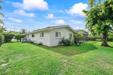 Tiny photo for 7307 SW 9th Court, Plantation, FL 33317 (MLS # B26018715)