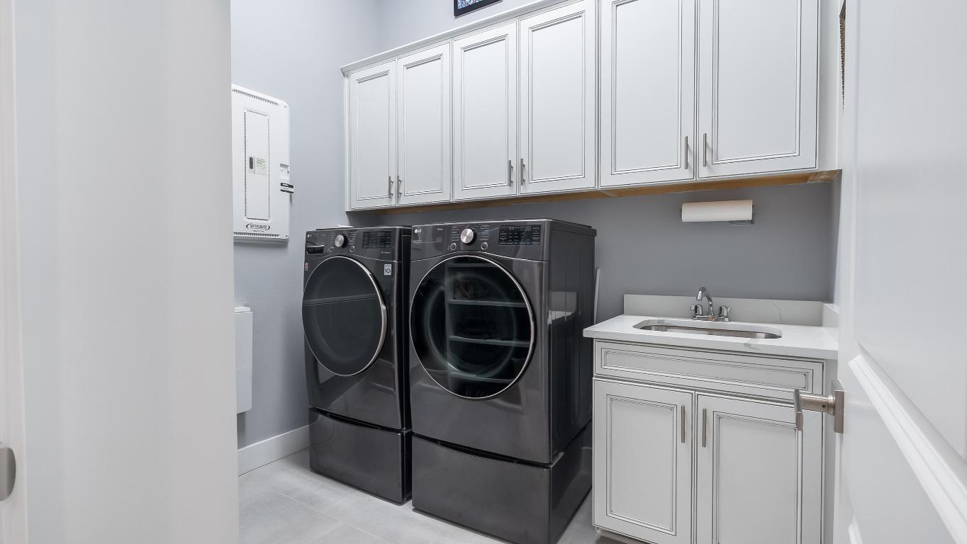 The Falls at Parkland - Residential