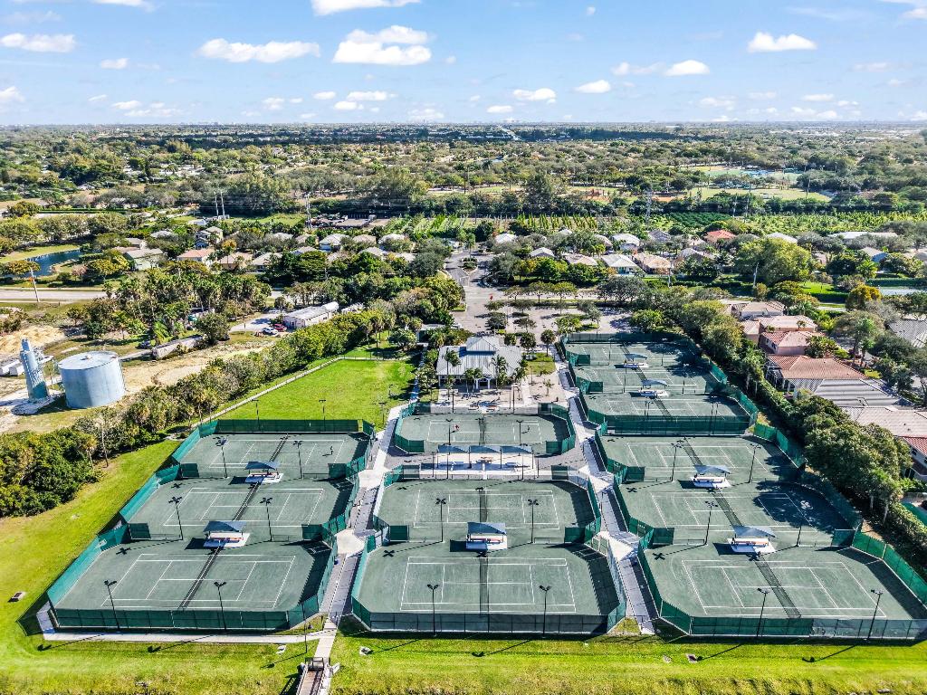 The Falls at Parkland - Residential