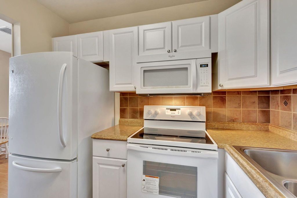 Photo of 162 Coventry G, West Palm Beach, FL 33417 (MLS # R11137660)