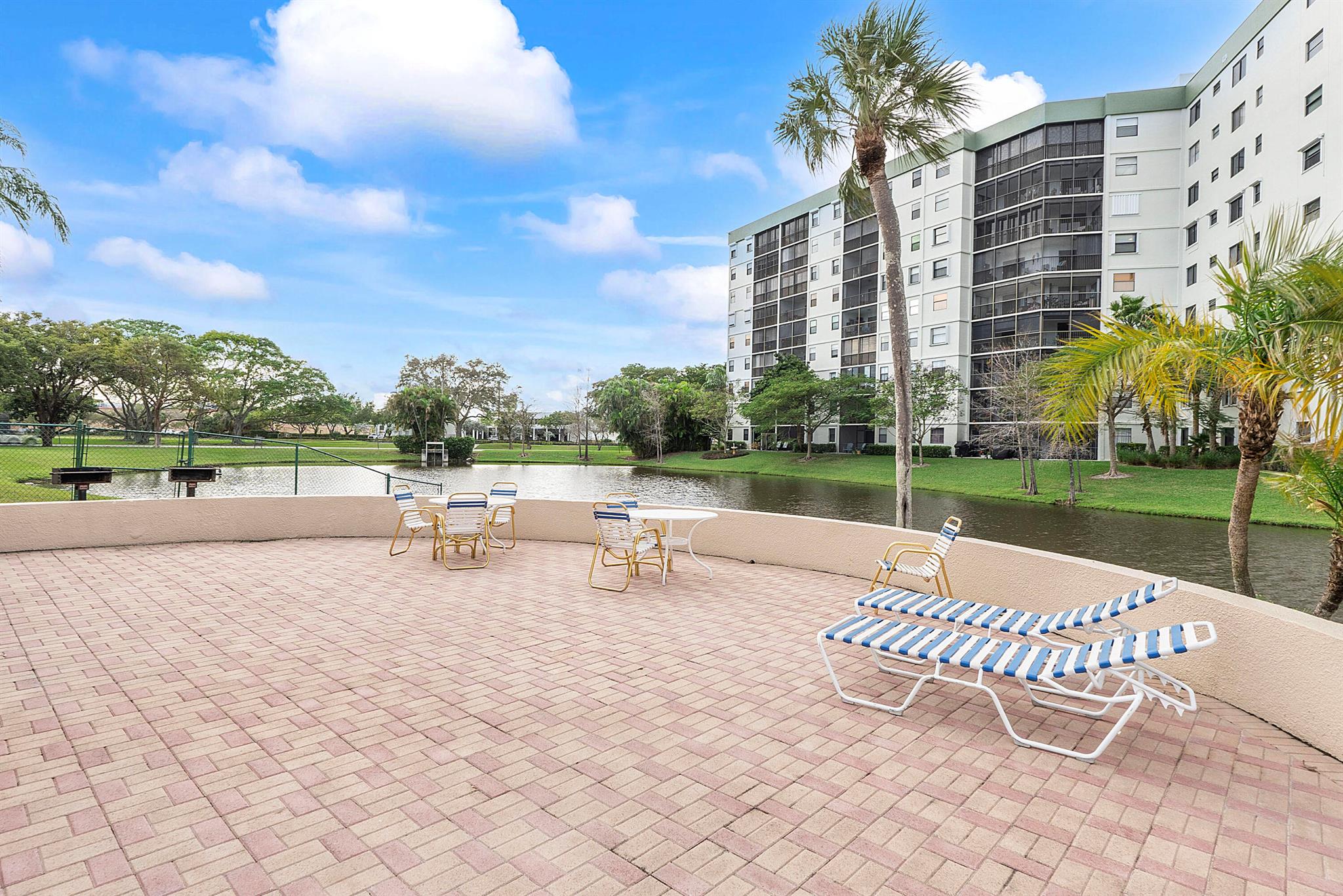 CYPRESS BEND CONDOMINIUM - Residential
