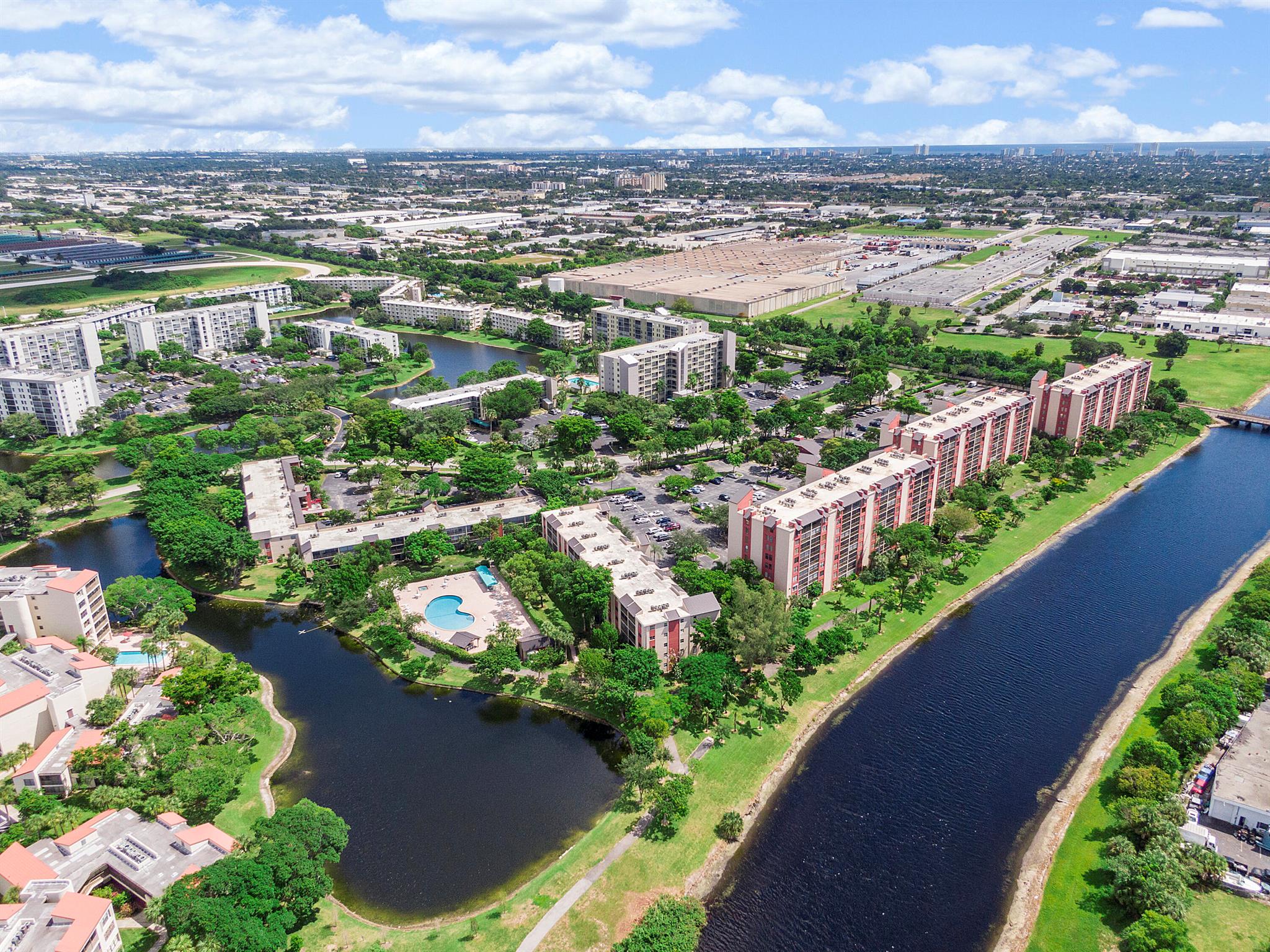 CYPRESS BEND CONDOMINIUM - Residential