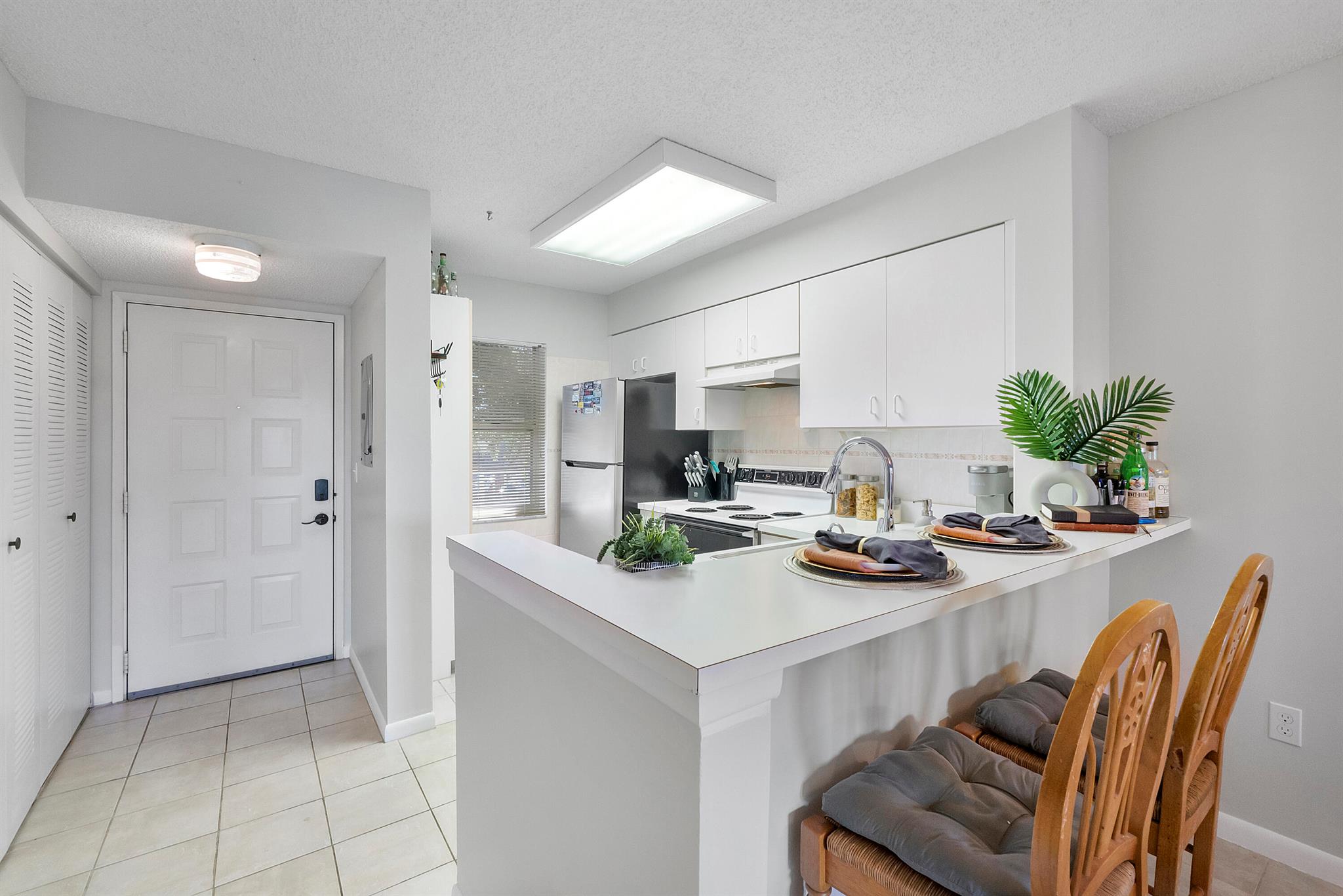 CYPRESS BEND CONDOMINIUM - Residential