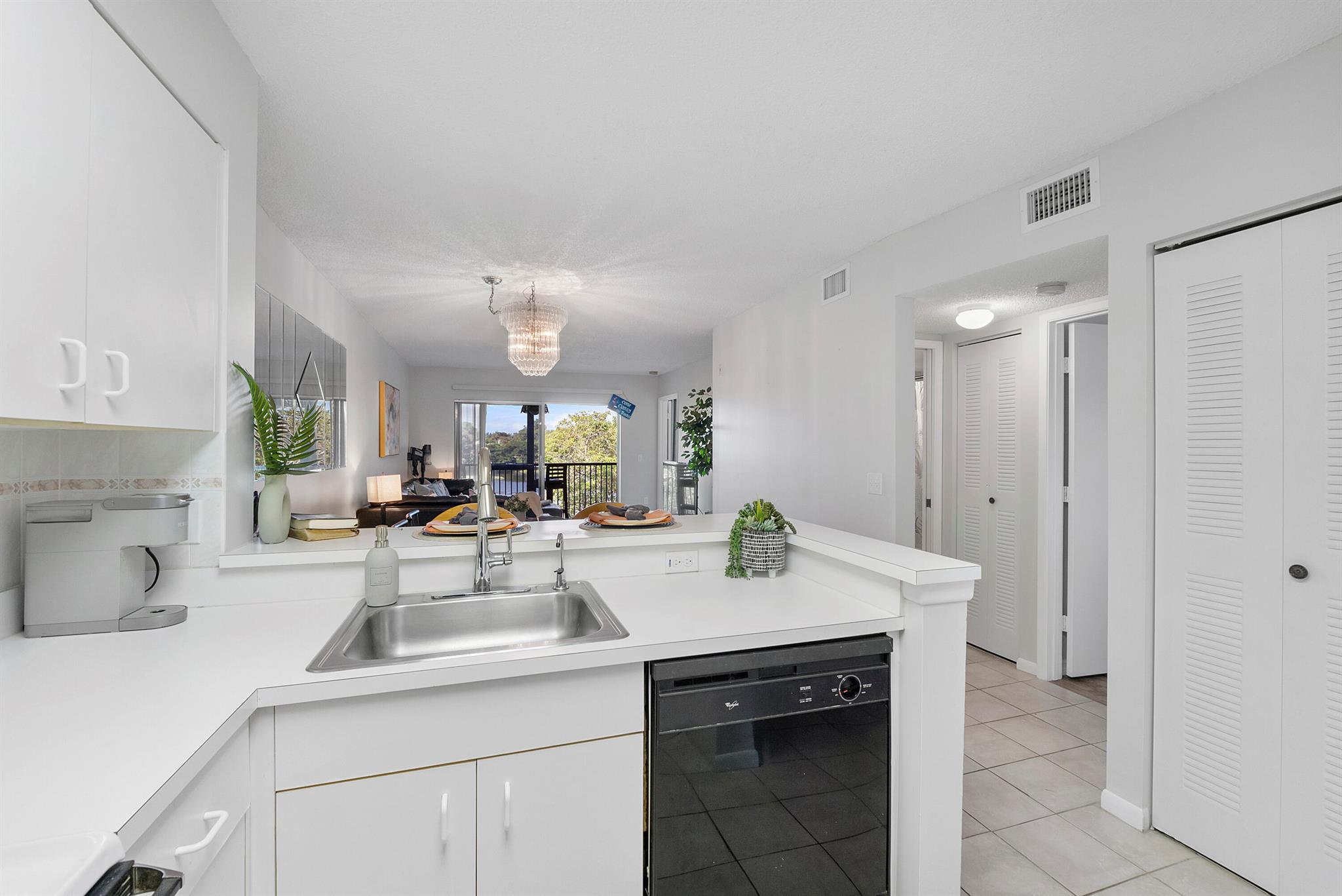 CYPRESS BEND CONDOMINIUM - Residential