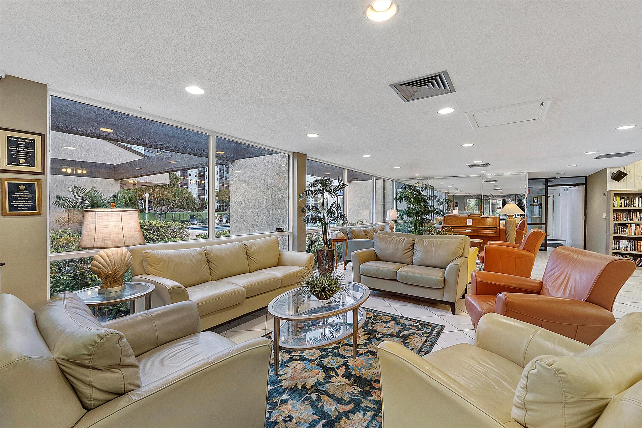 CYPRESS BEND CONDOMINIUM - Residential