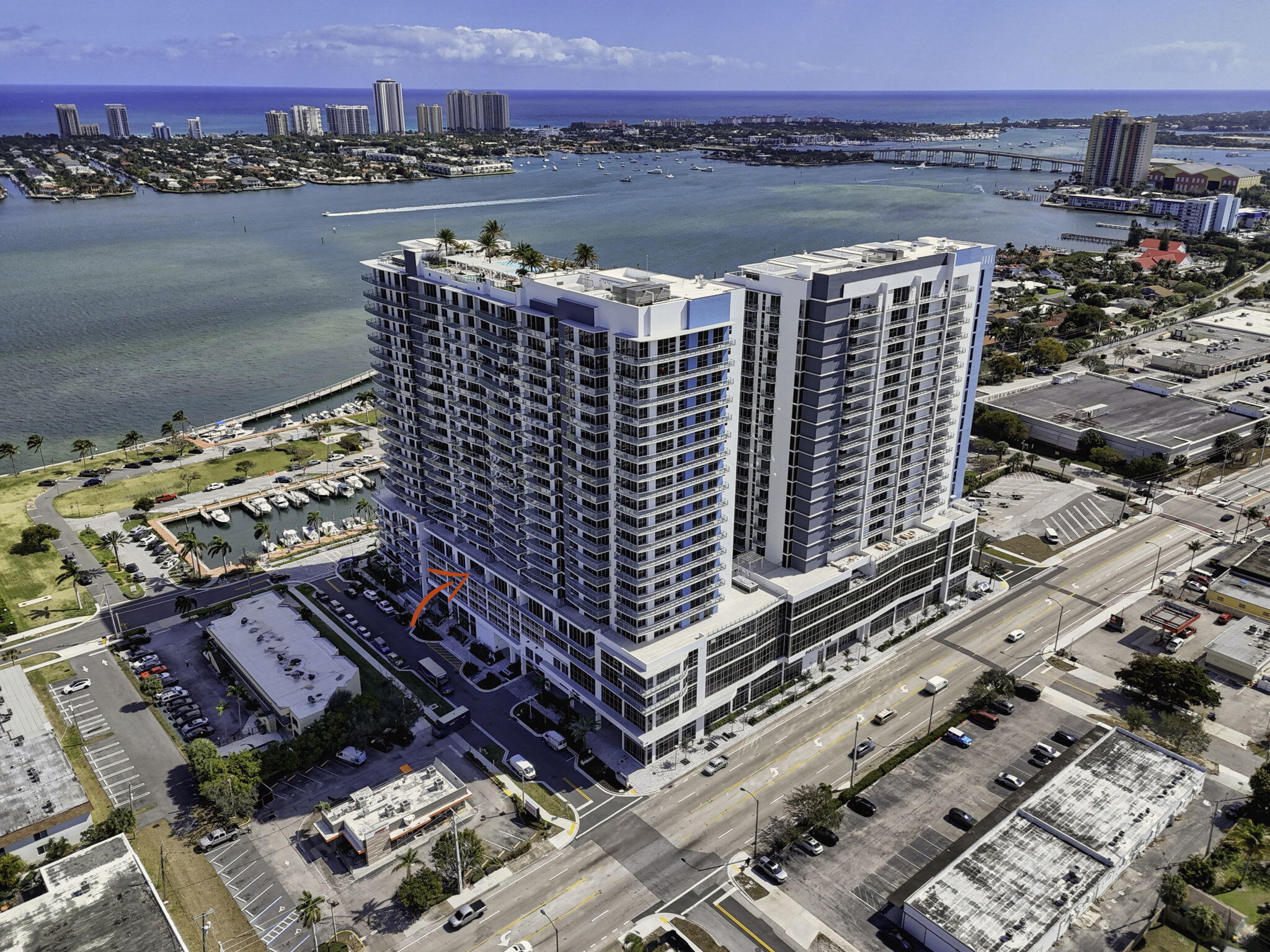 220 Lake Shore Drive 609