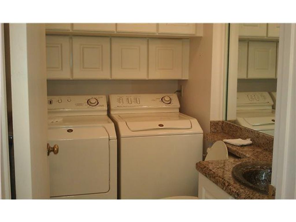 Photo of 114 Buttonwood Lane #114, Boynton Beach, FL 33436 (MLS # B26021280)