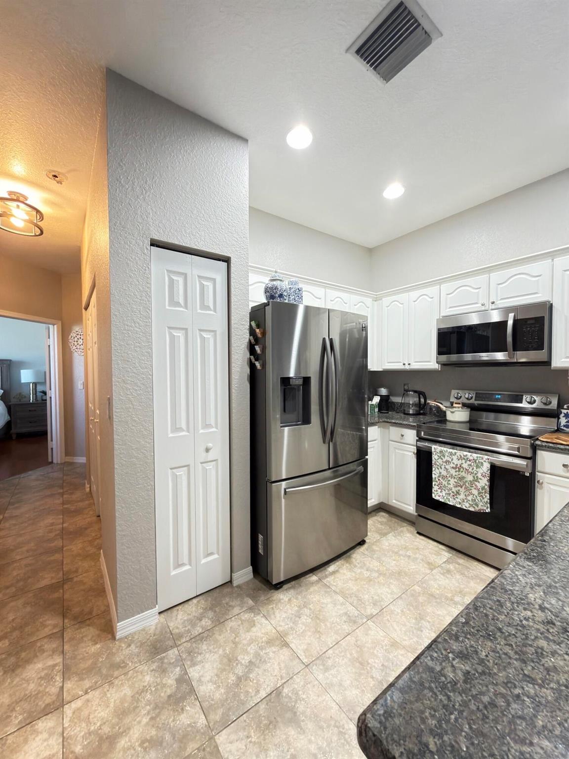 Lexington Lakes - Residential