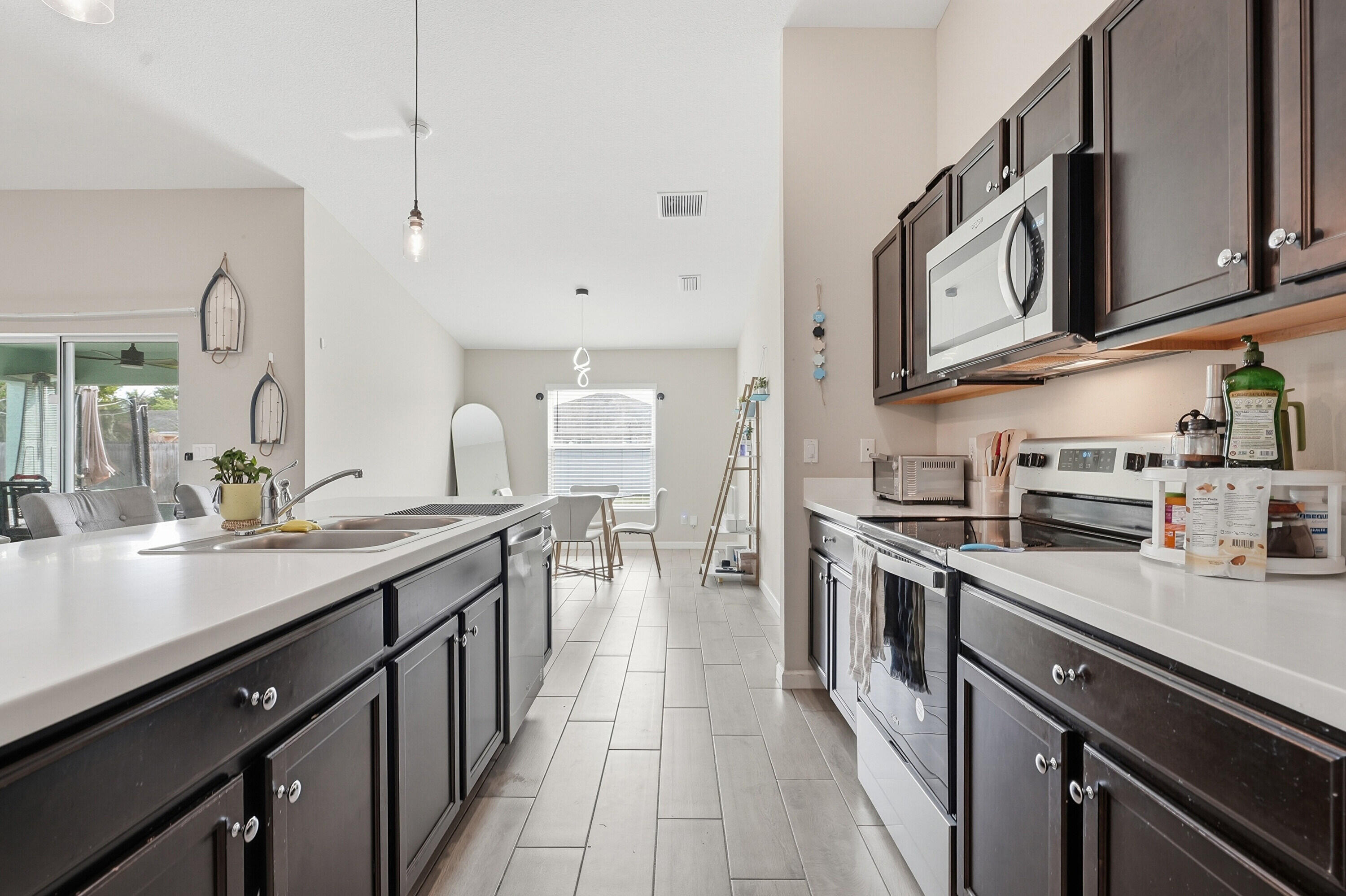 PORT ST LUCIE SECTION 8 - Residential