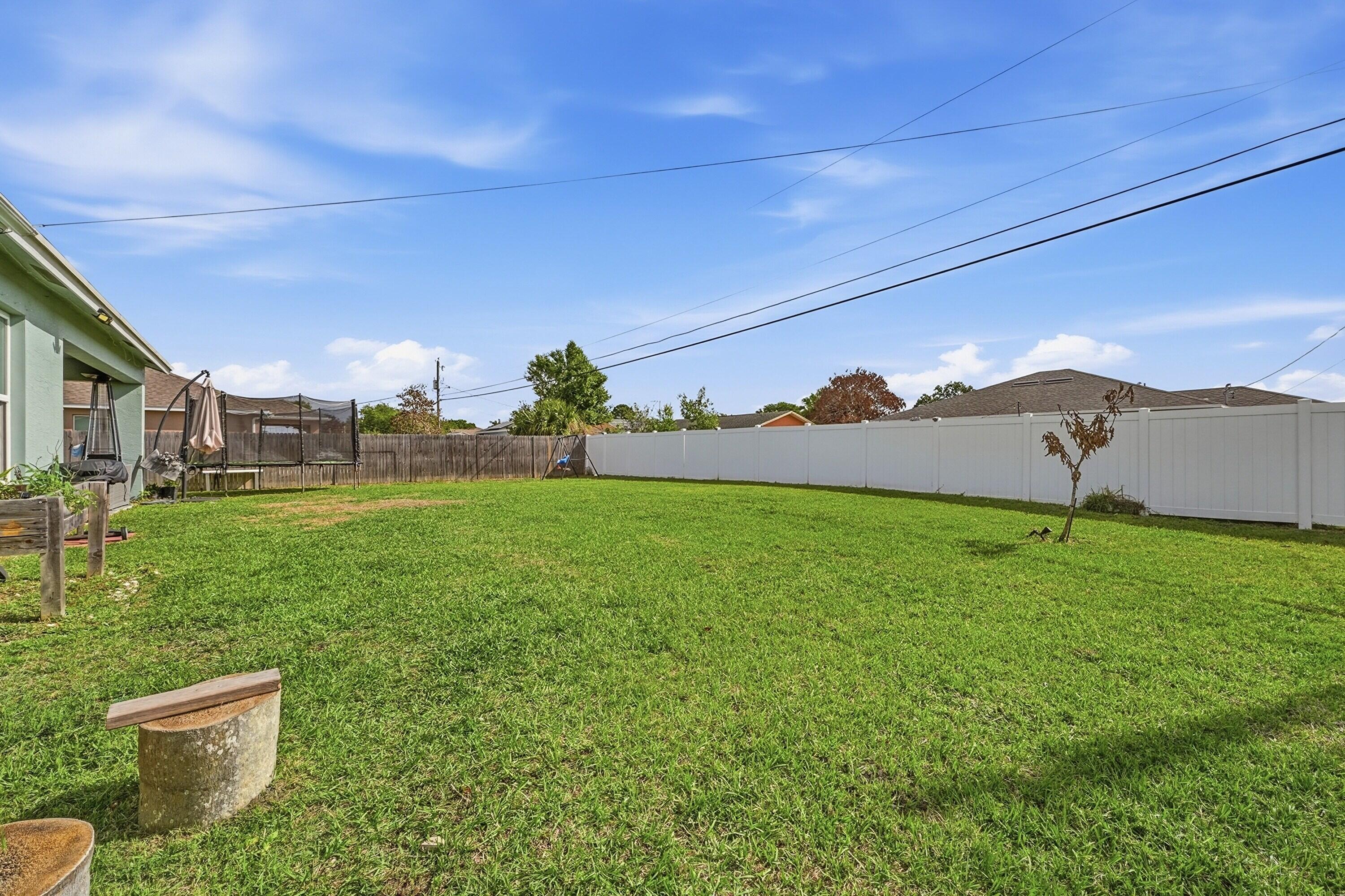PORT ST LUCIE SECTION 8 - Residential
