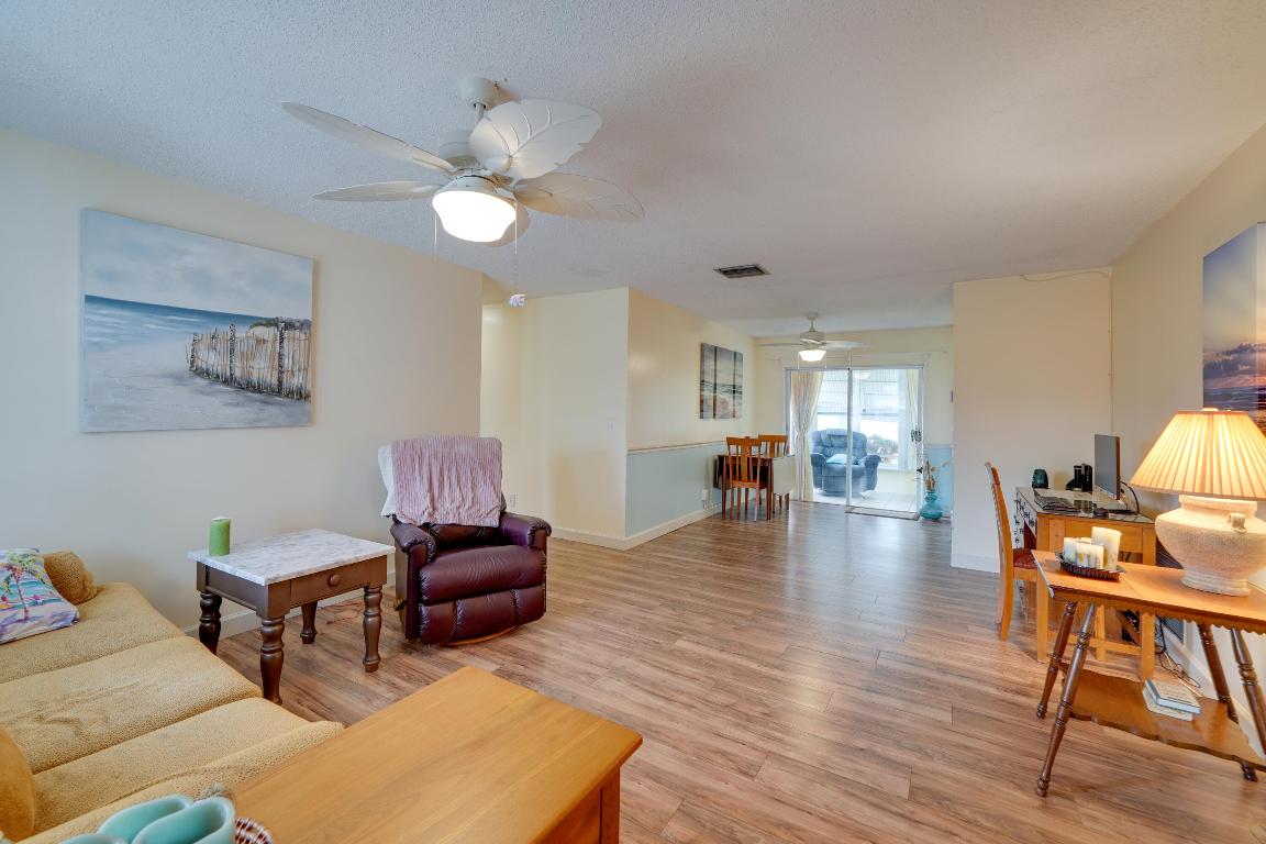 PALM BEACH LEISUREVILLE SEC 2 - Residential