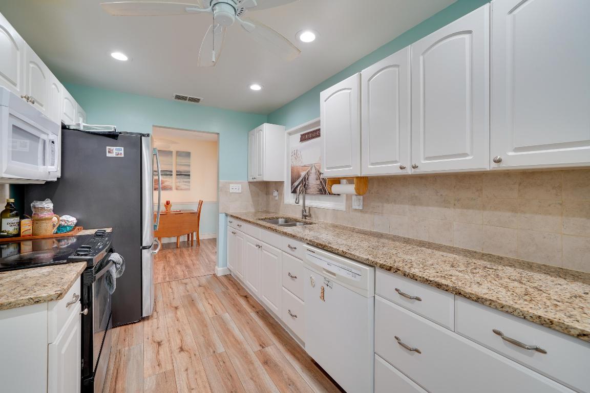 PALM BEACH LEISUREVILLE SEC 2 - Residential