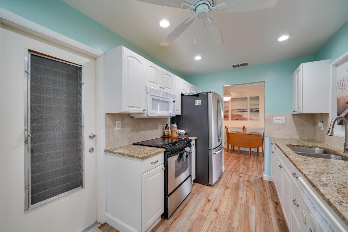 PALM BEACH LEISUREVILLE SEC 2 - Residential