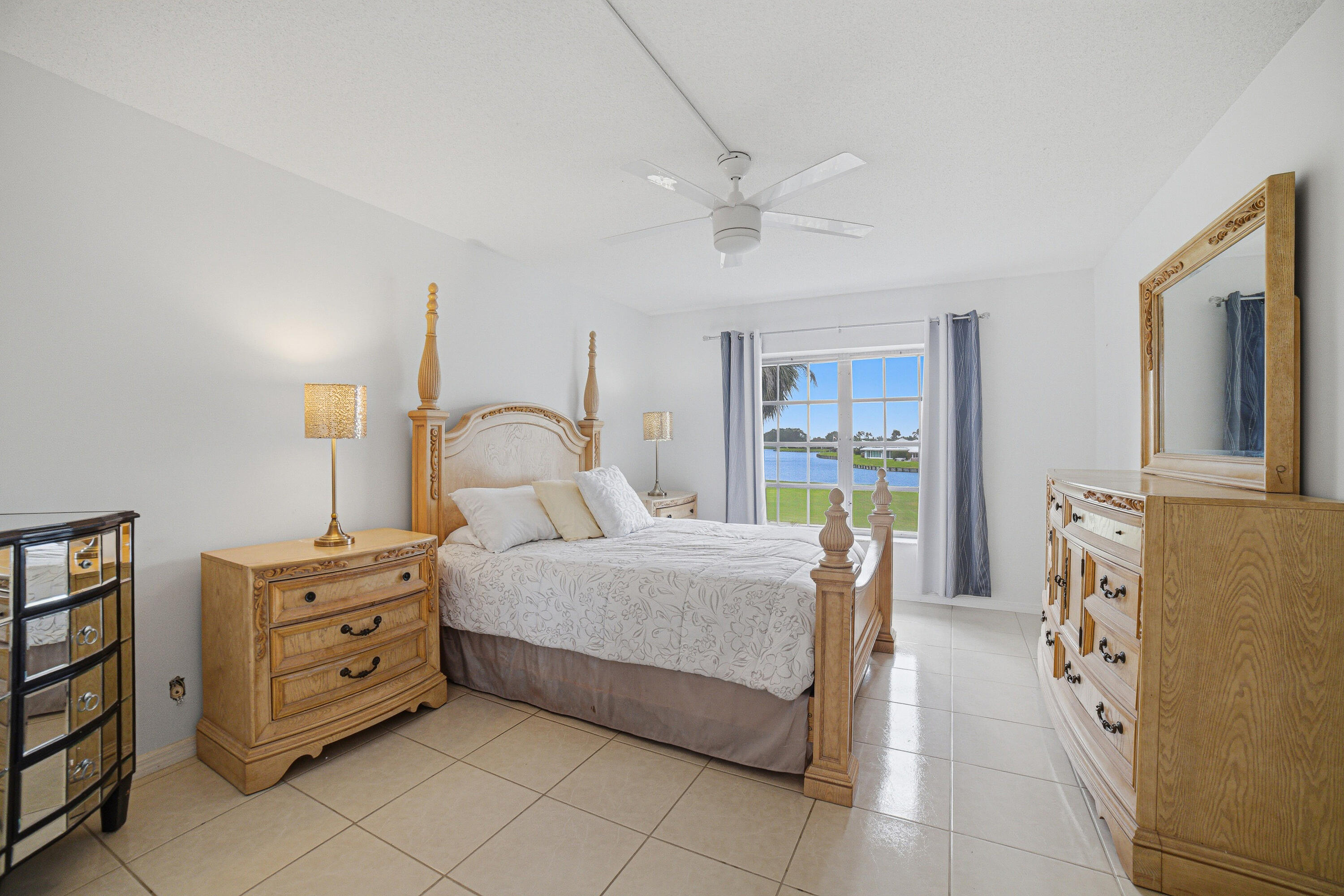 ATLANTIS REGENCY CONDO - Residential