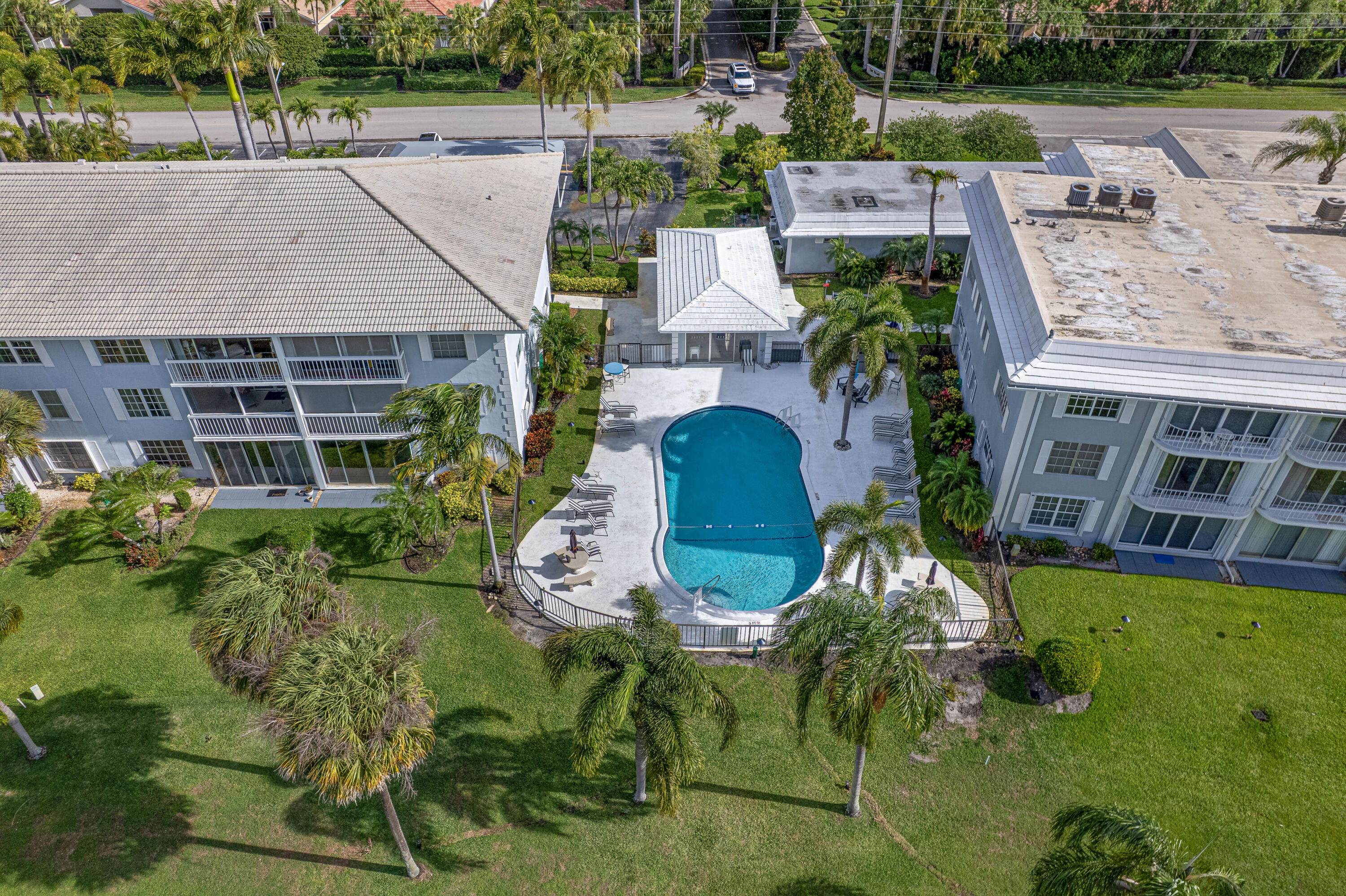 ATLANTIS REGENCY CONDO - Residential