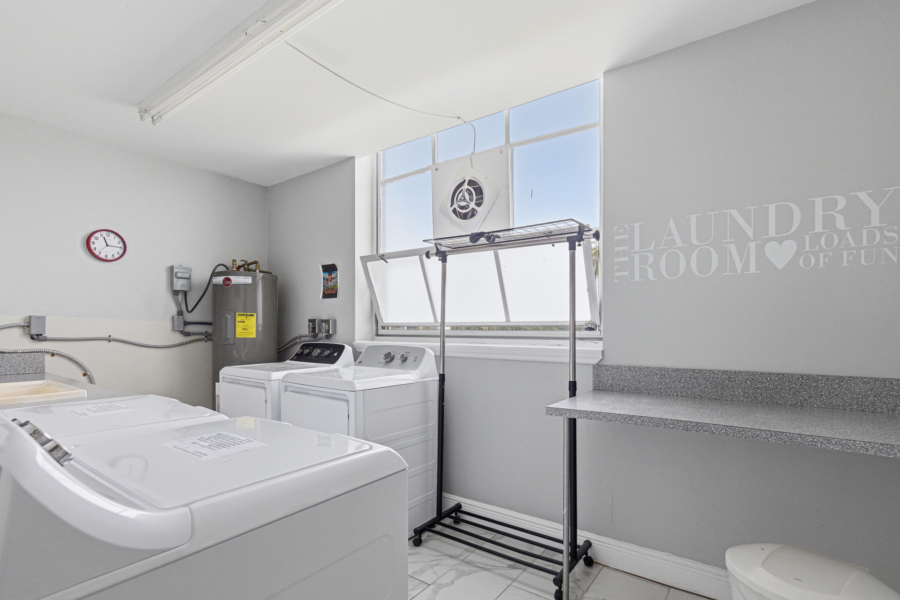 ATLANTIS REGENCY CONDO - Residential