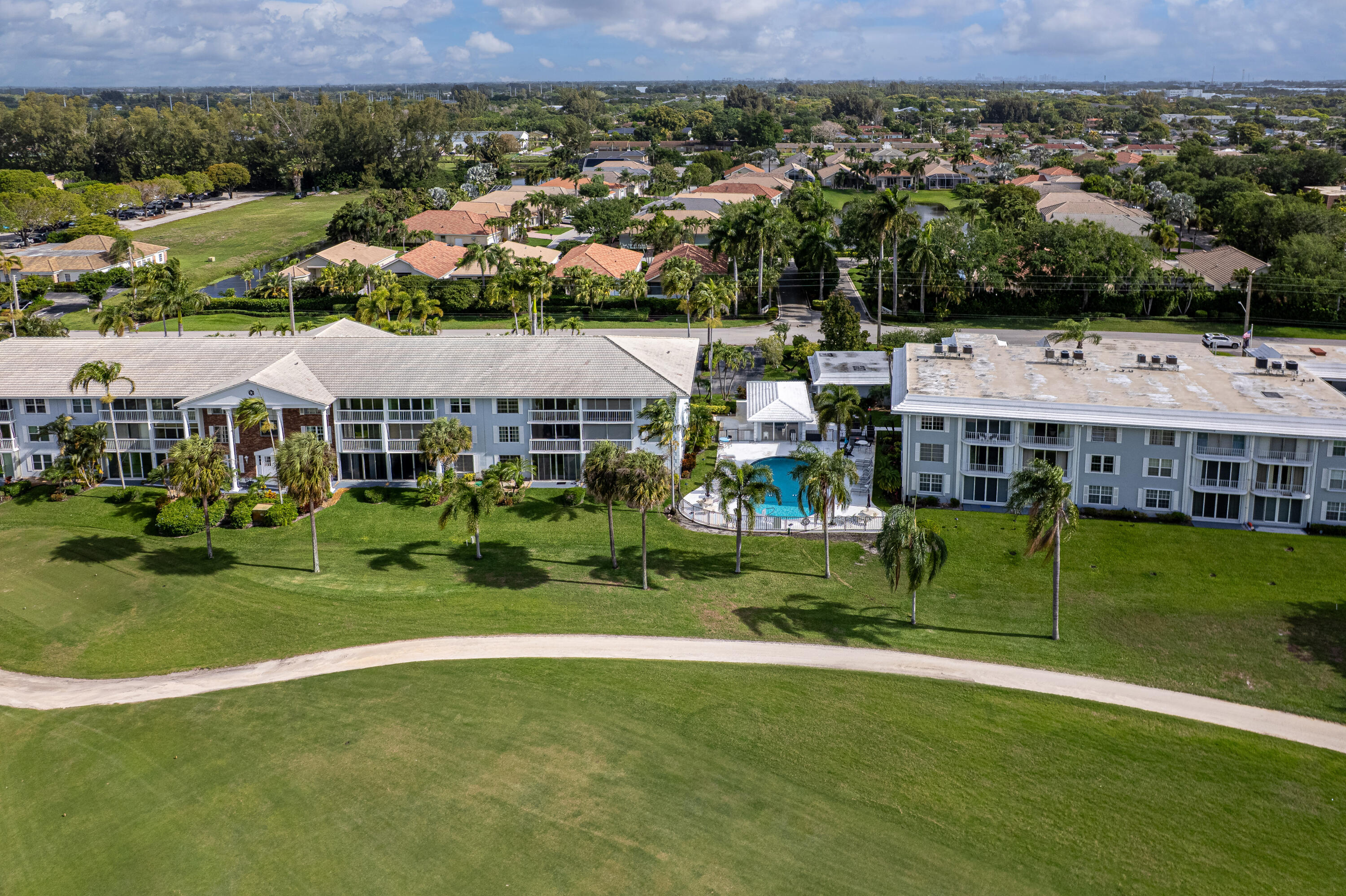 ATLANTIS REGENCY CONDO - Residential