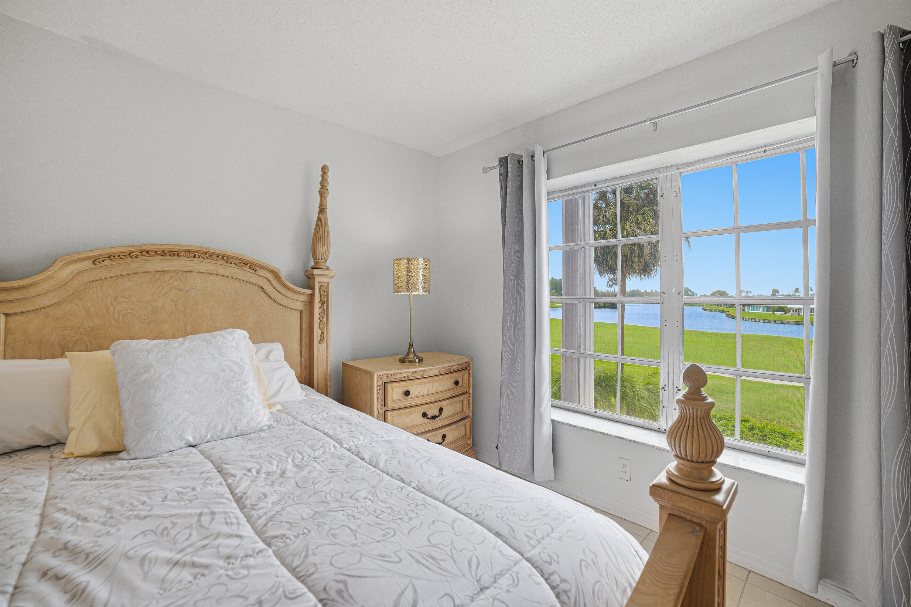 ATLANTIS REGENCY CONDO - Residential