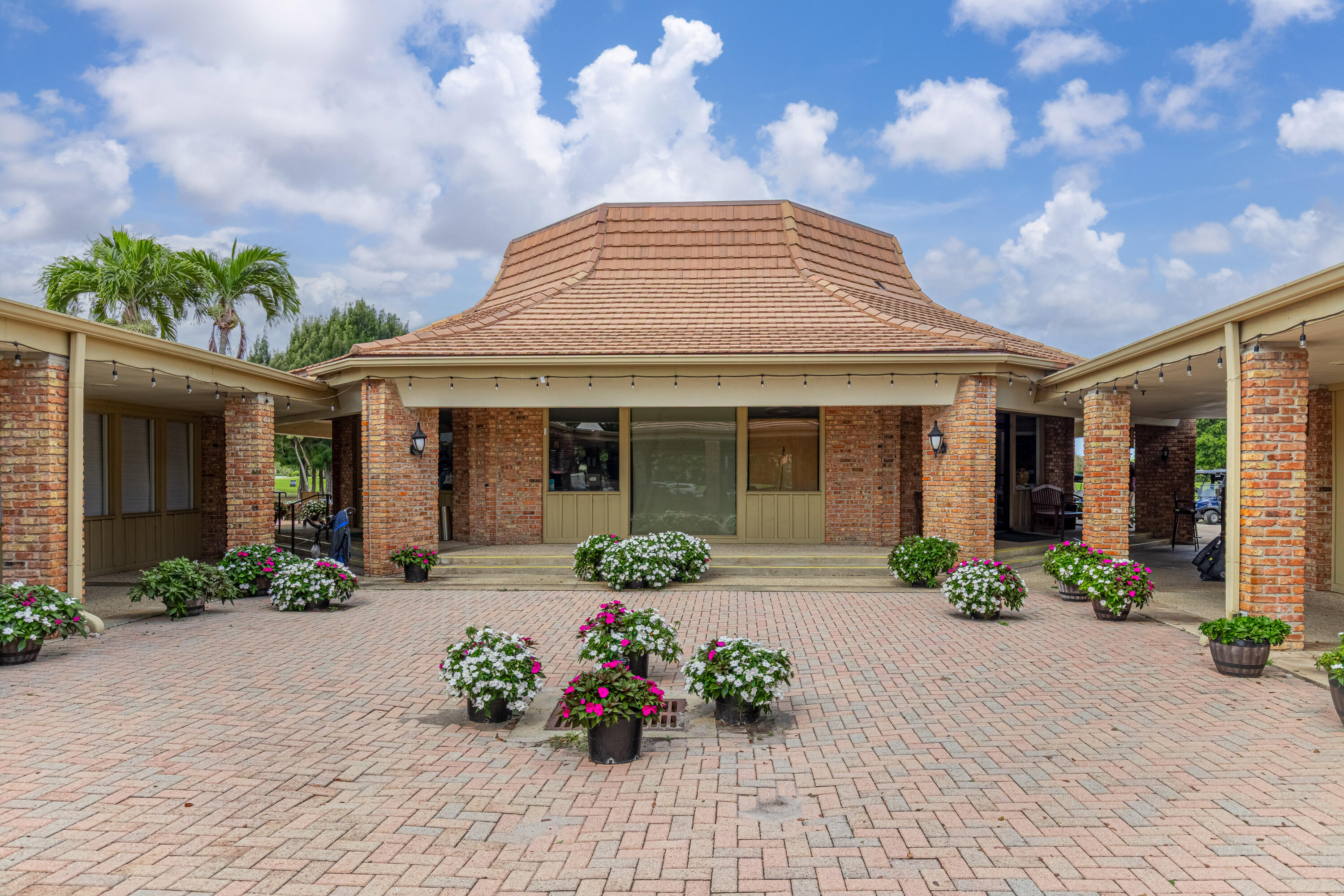 ATLANTIS REGENCY CONDO - Residential