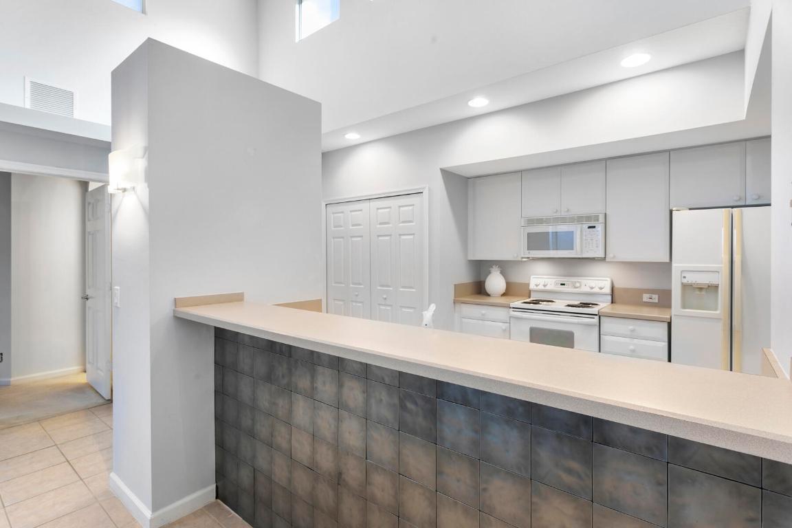 Ibis-Larkspur Landing - Residential