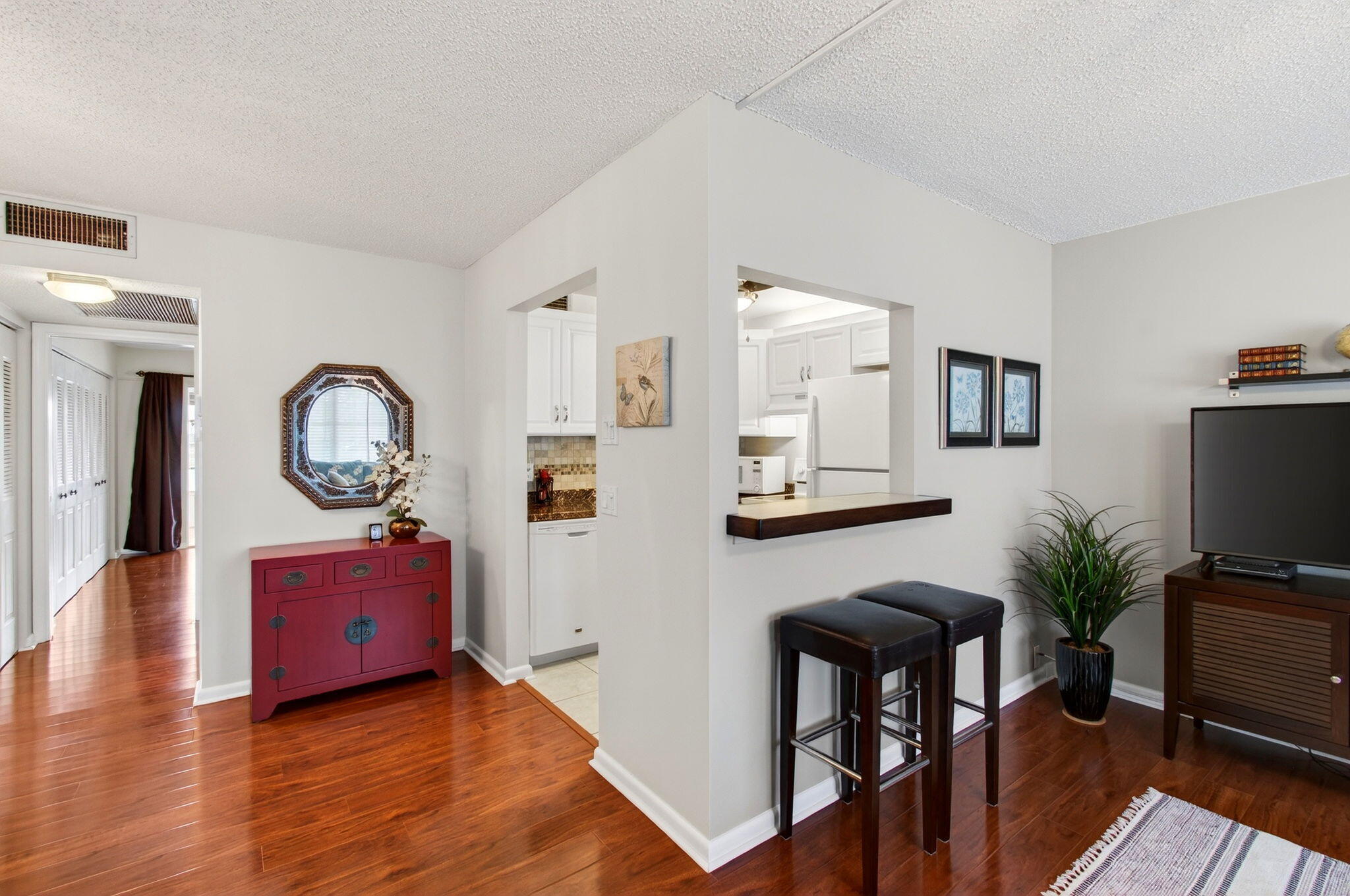 CAMBRIDGE D CONDO - Residential