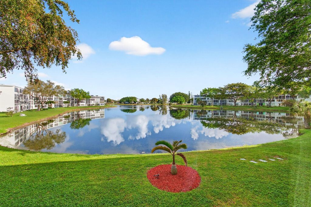 Photo of 2073 Cambridge D, Deerfield Beach, FL 33442 (MLS # B26003592)