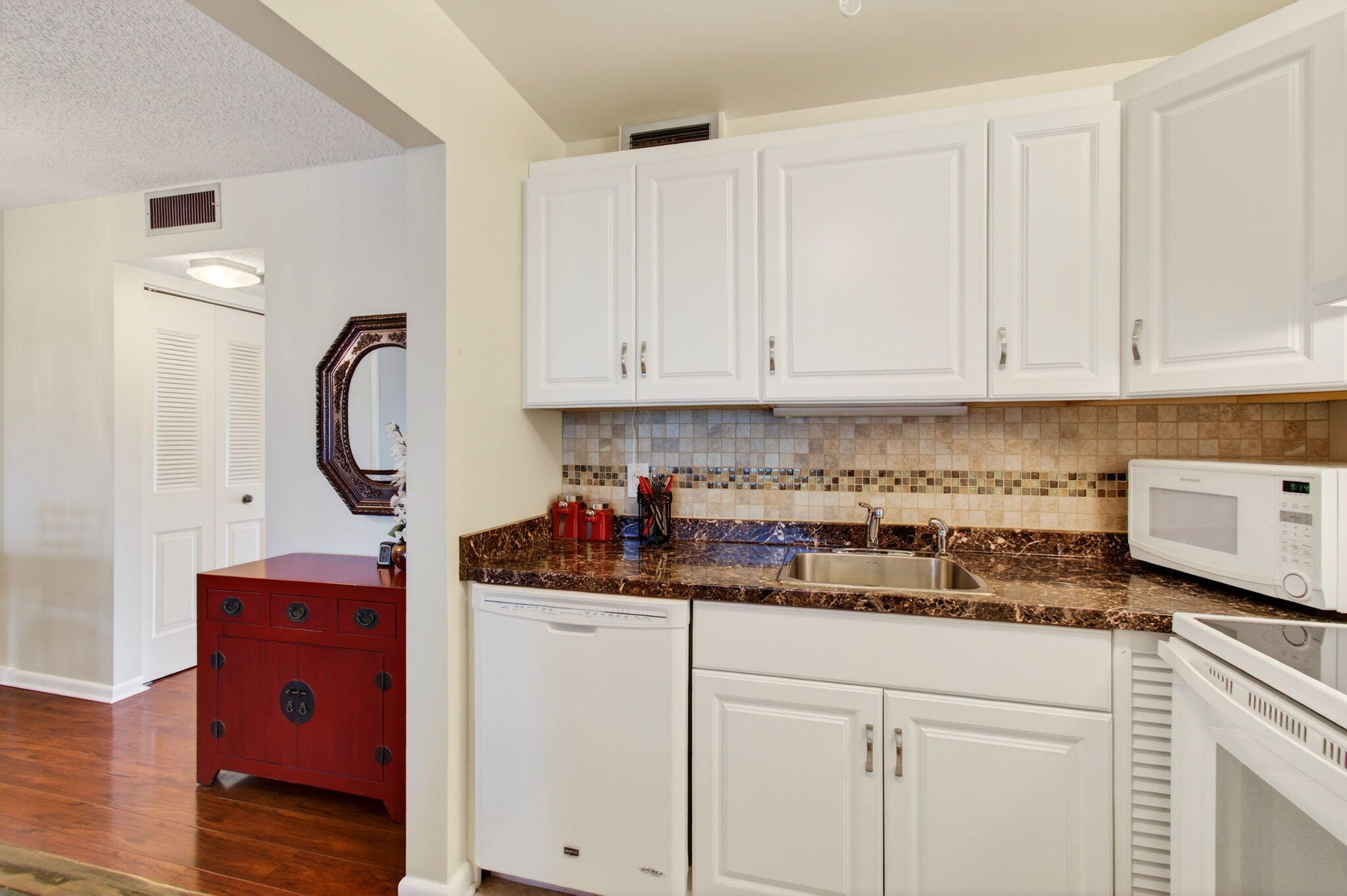 CAMBRIDGE D CONDO - Residential