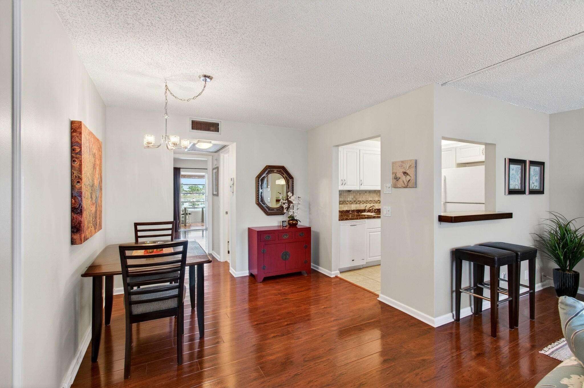 CAMBRIDGE D CONDO - Residential