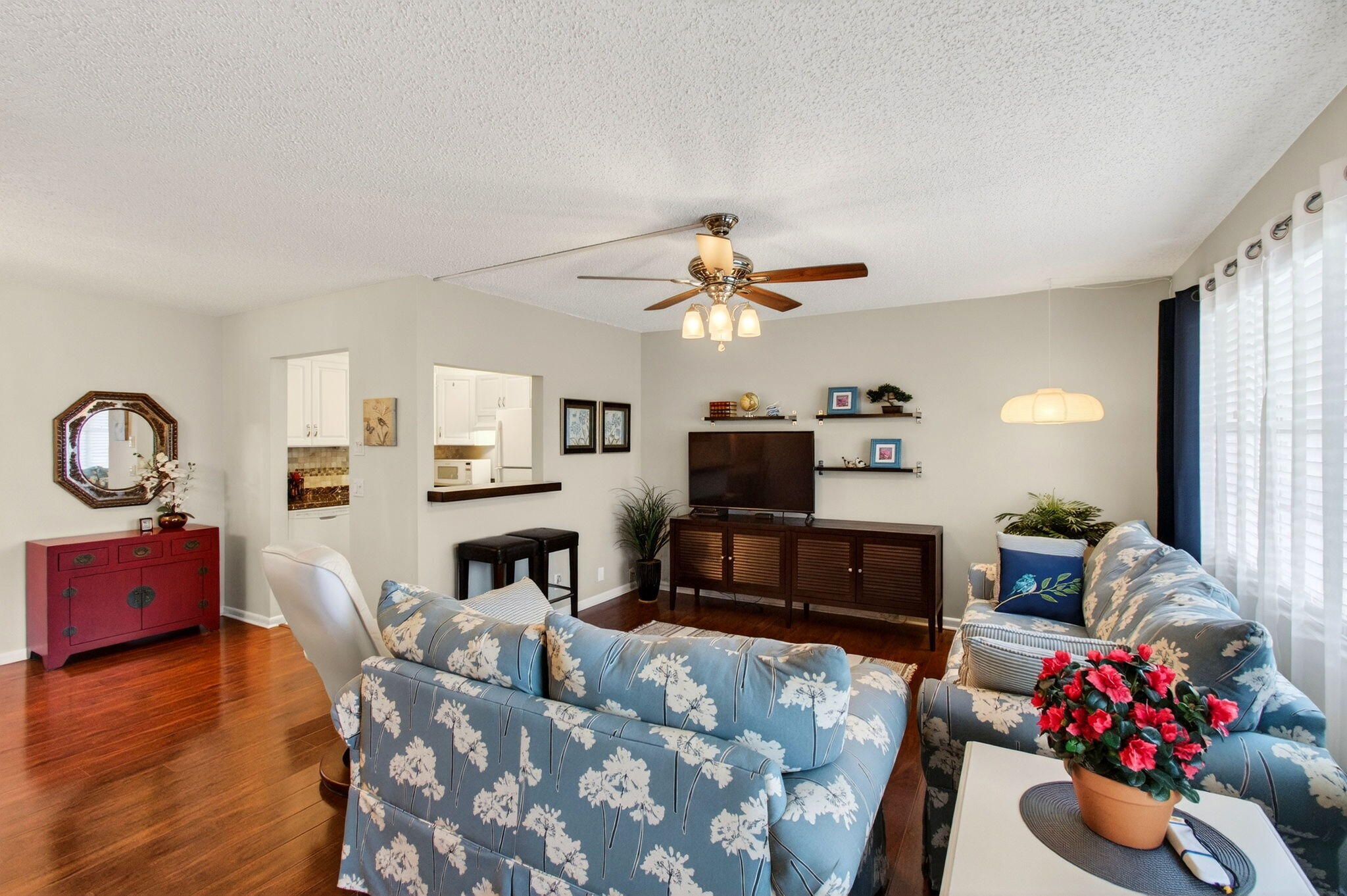 CAMBRIDGE D CONDO - Residential