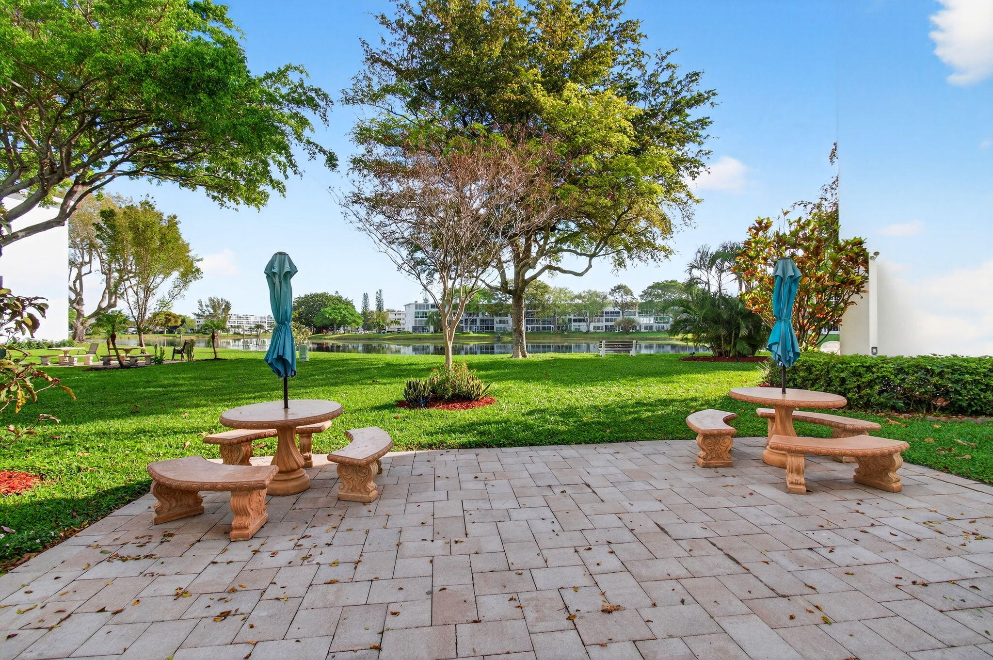 CAMBRIDGE D CONDO - Residential