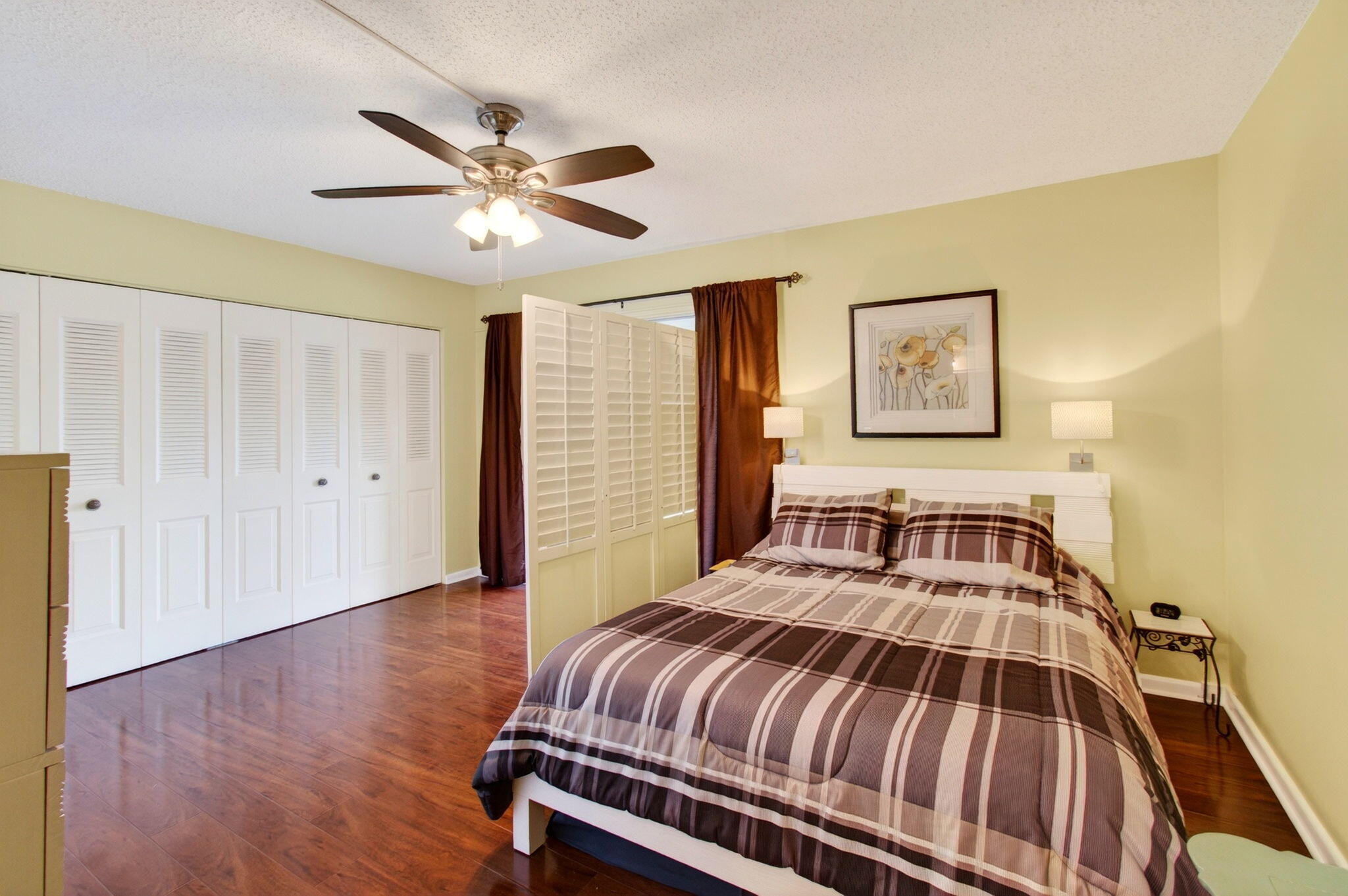 CAMBRIDGE D CONDO - Residential